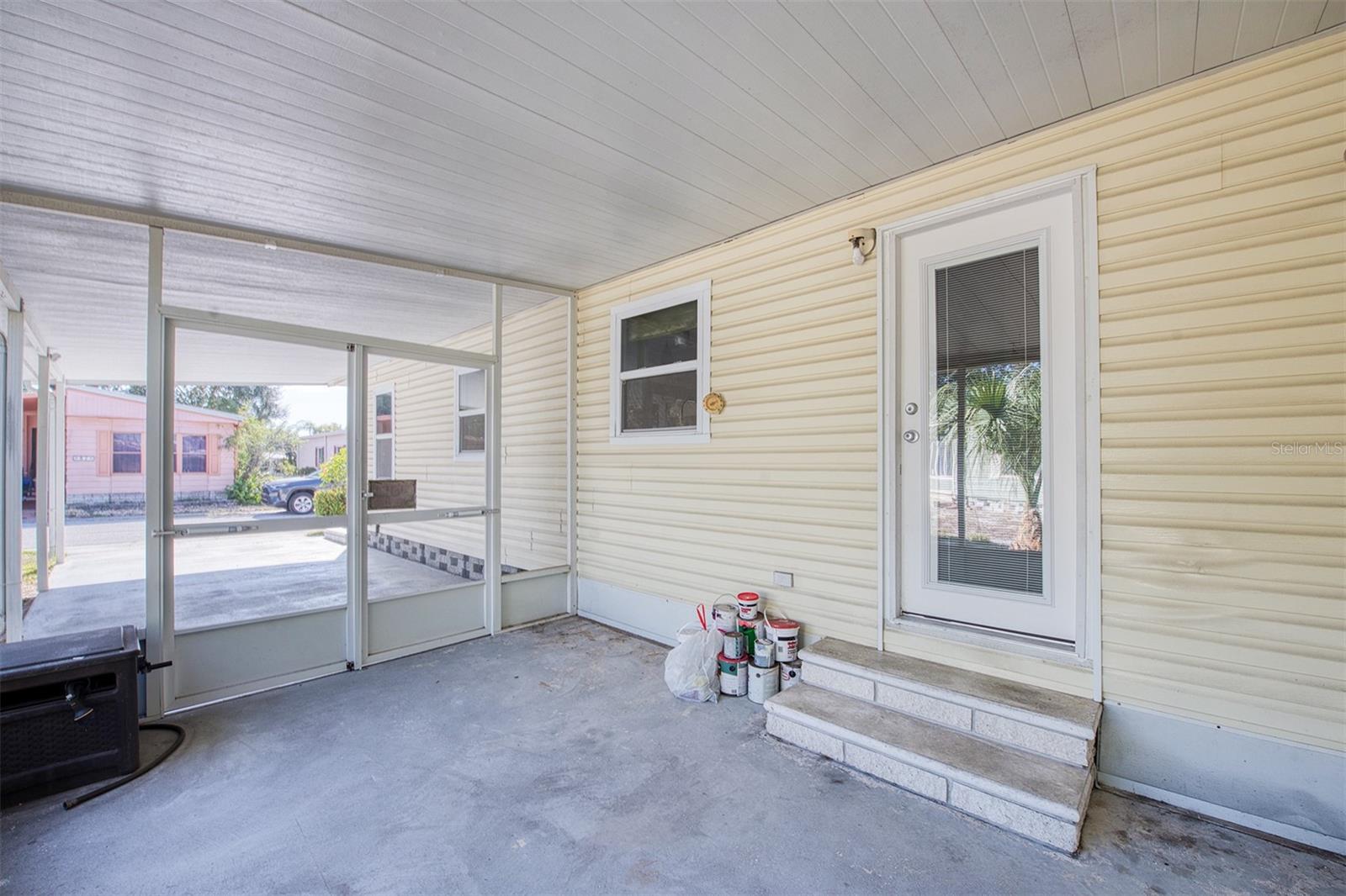 Image 33 of 52 For 8 Pelican Drive N