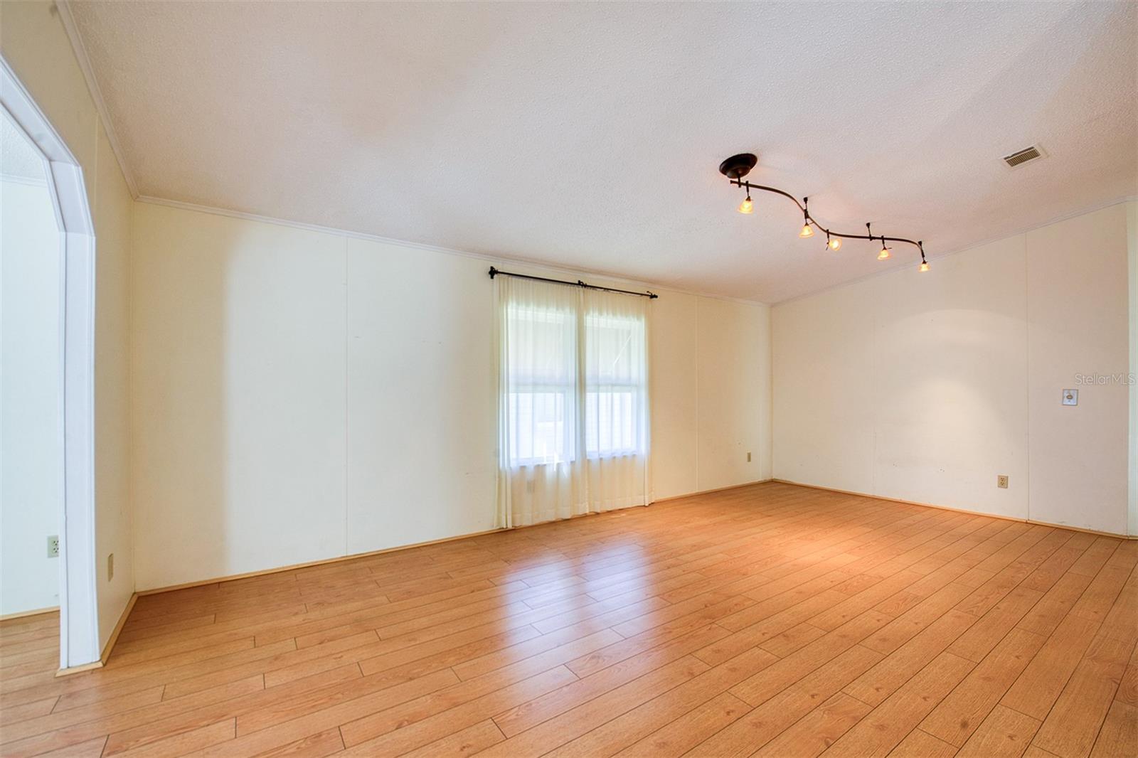 Image 8 of 52 For 8 Pelican Drive N