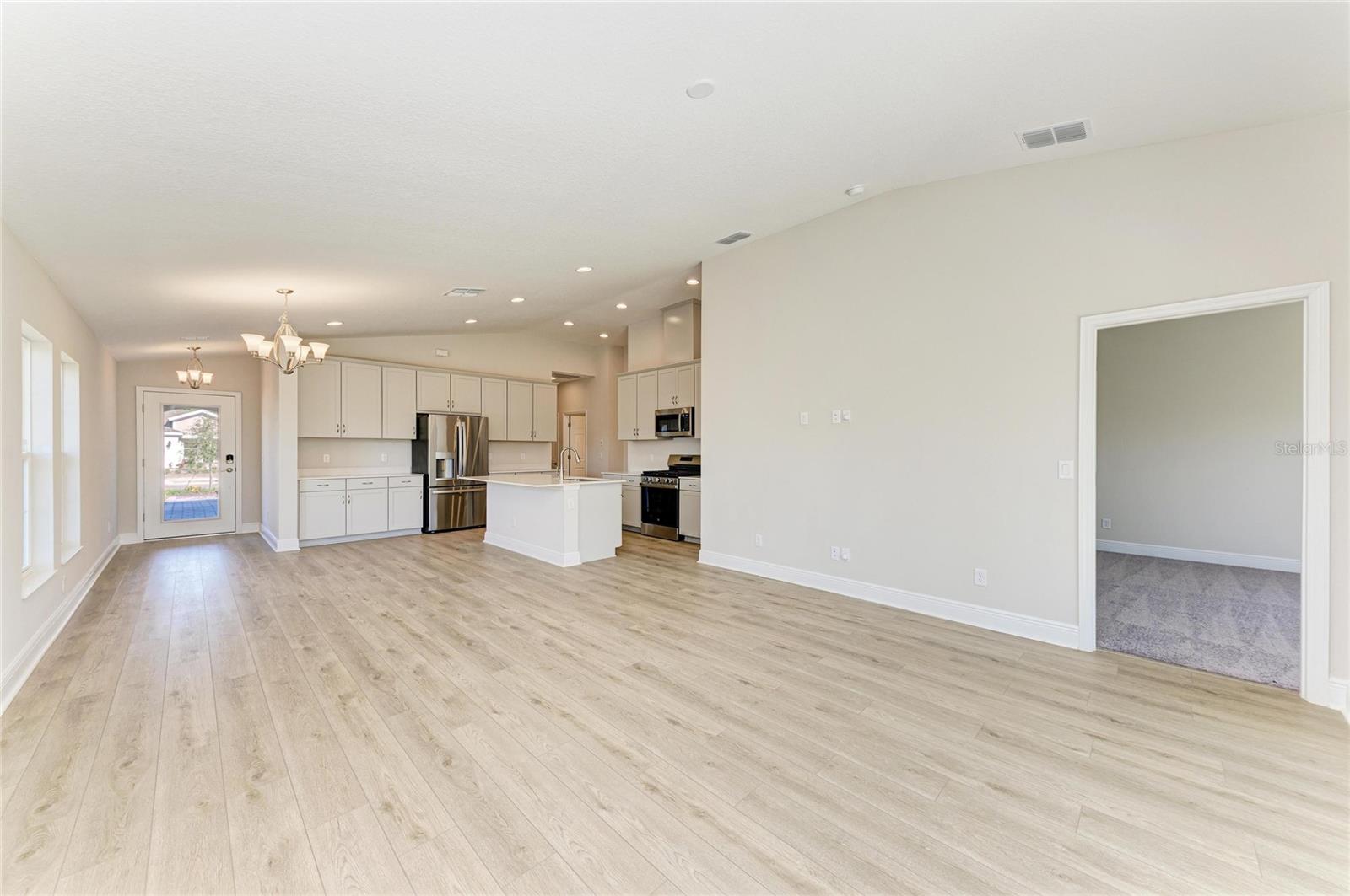 Image 13 of 26 For 12377 Oak Hill Way