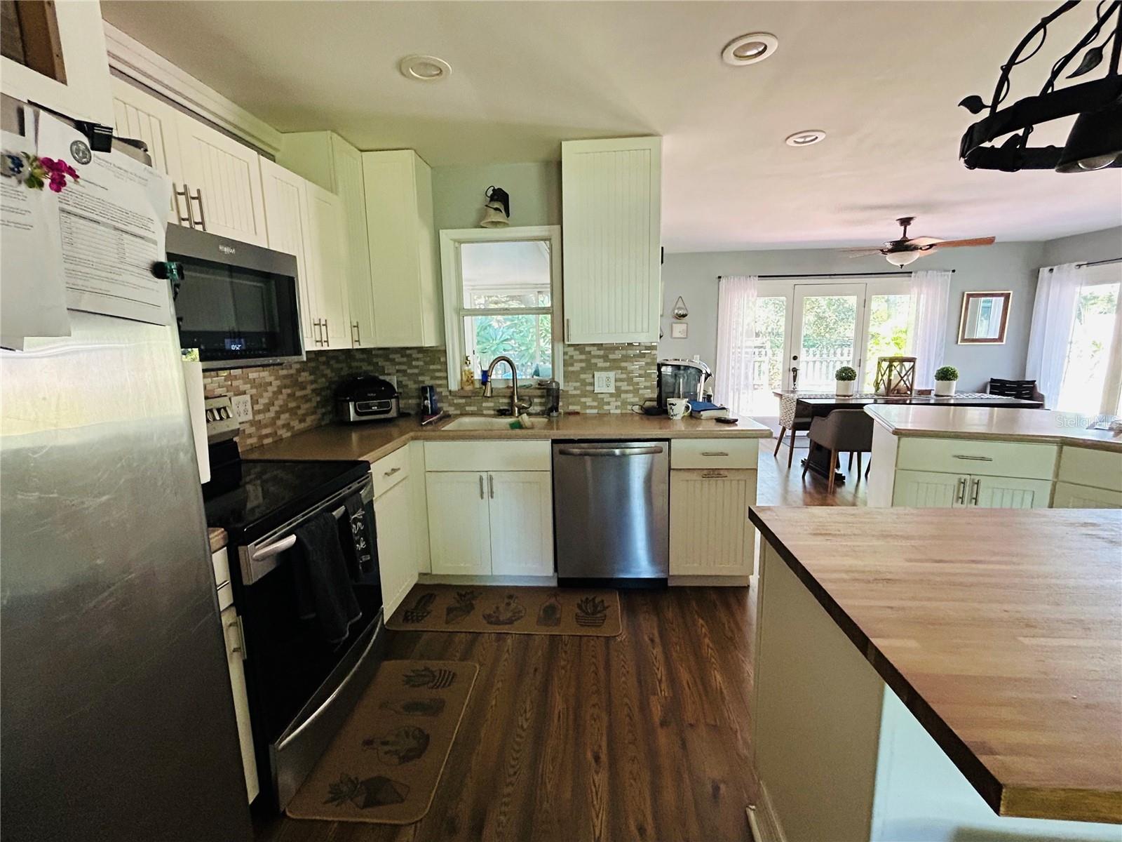 Image 12 of 36 For 2056 59th Way N