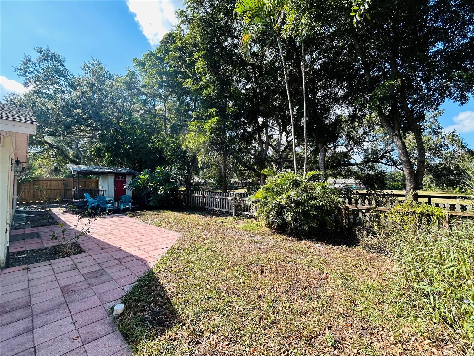 Image 27 of 36 For 2056 59th Way N