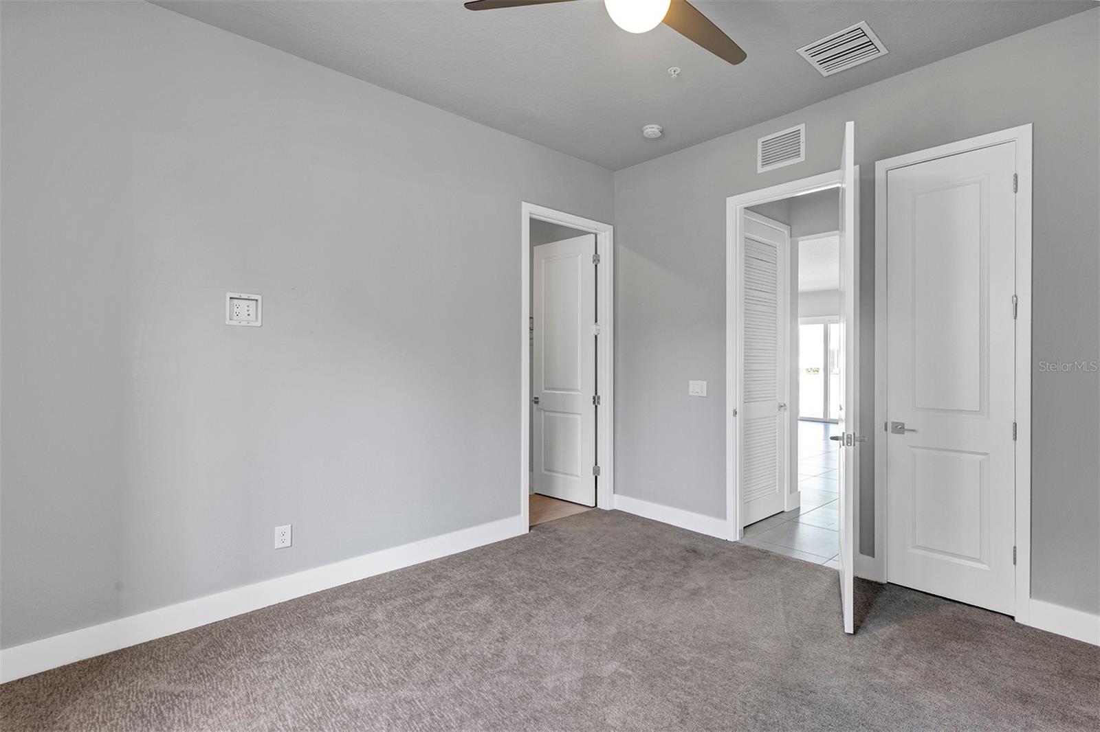 Image 11 of 54 For 7770 Sandy Ridge Drive 129