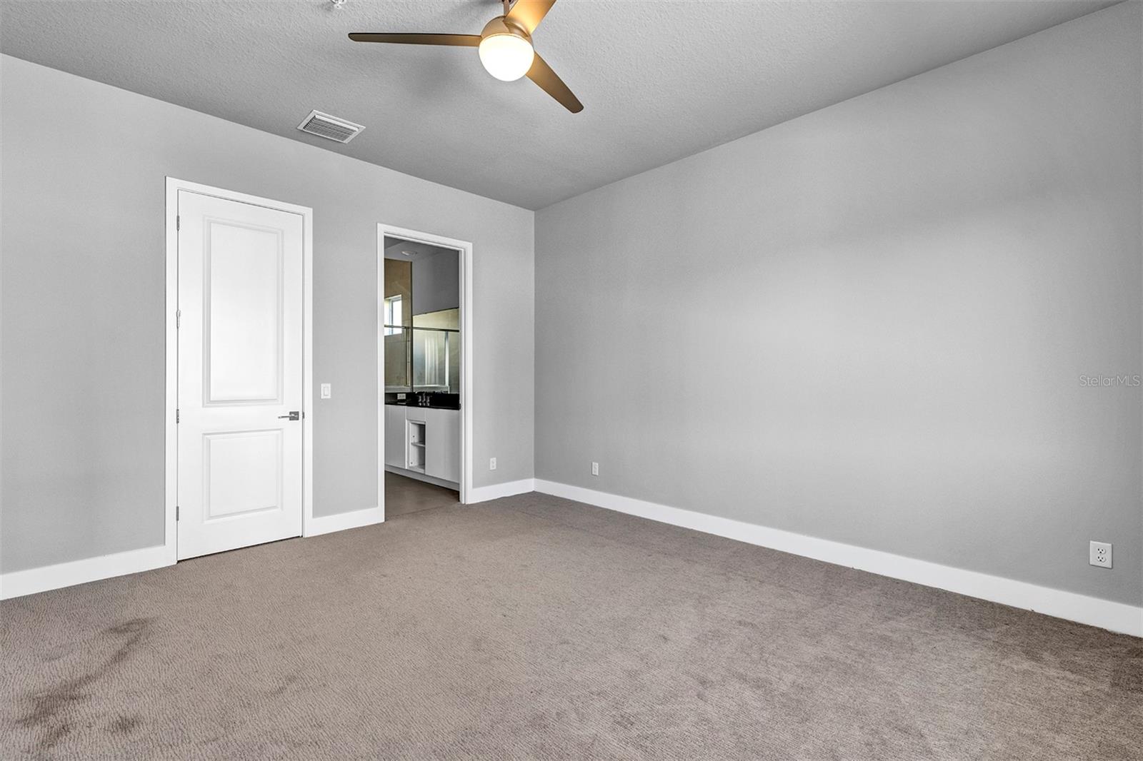 Image 16 of 54 For 7770 Sandy Ridge Drive 129