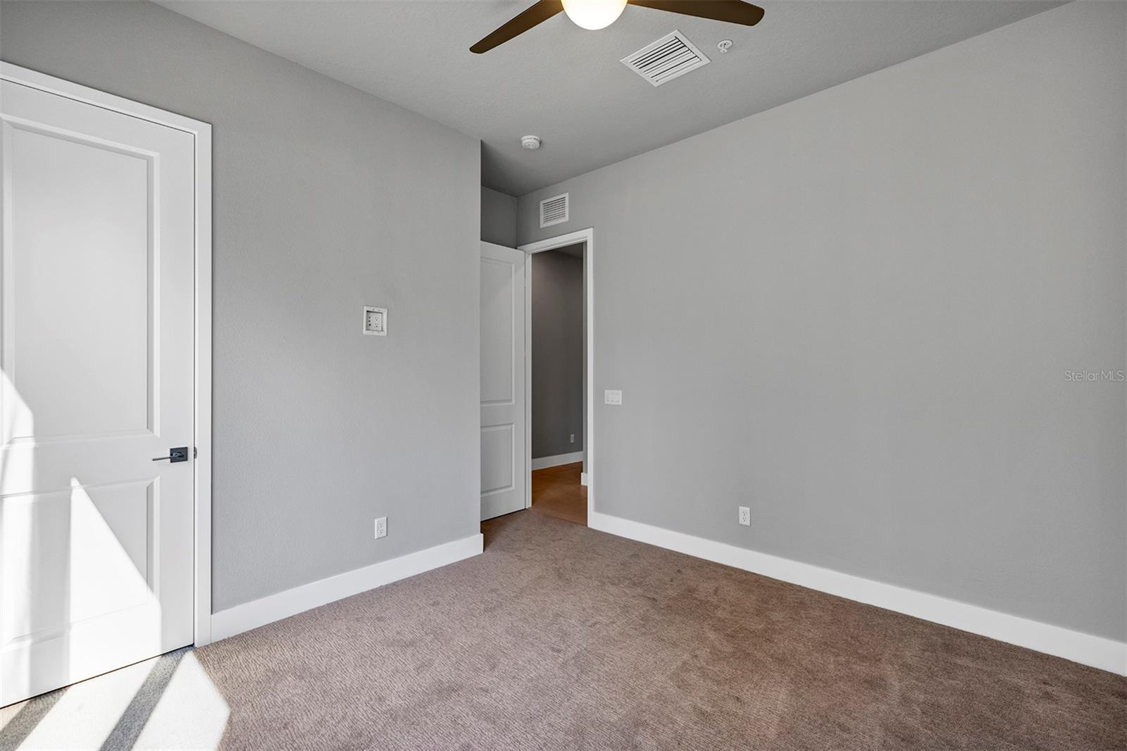 Image 22 of 54 For 7770 Sandy Ridge Drive 129