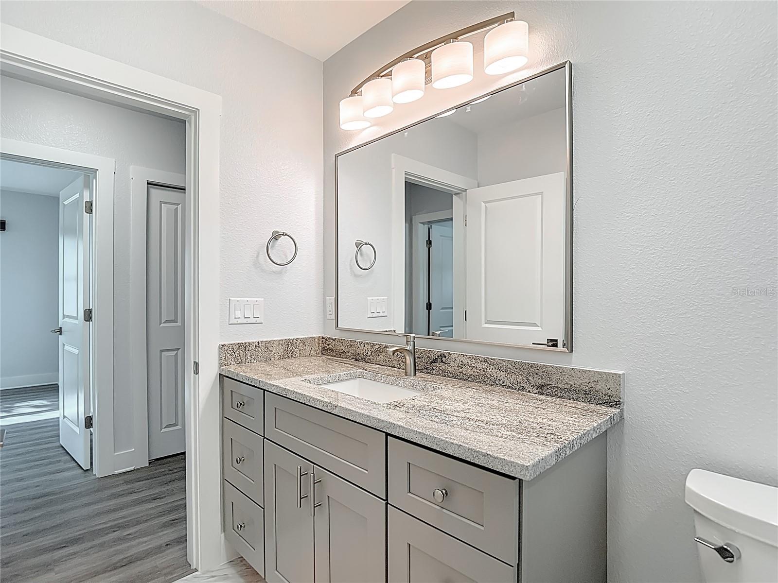 Image 16 of 37 For 1432 Pine Street