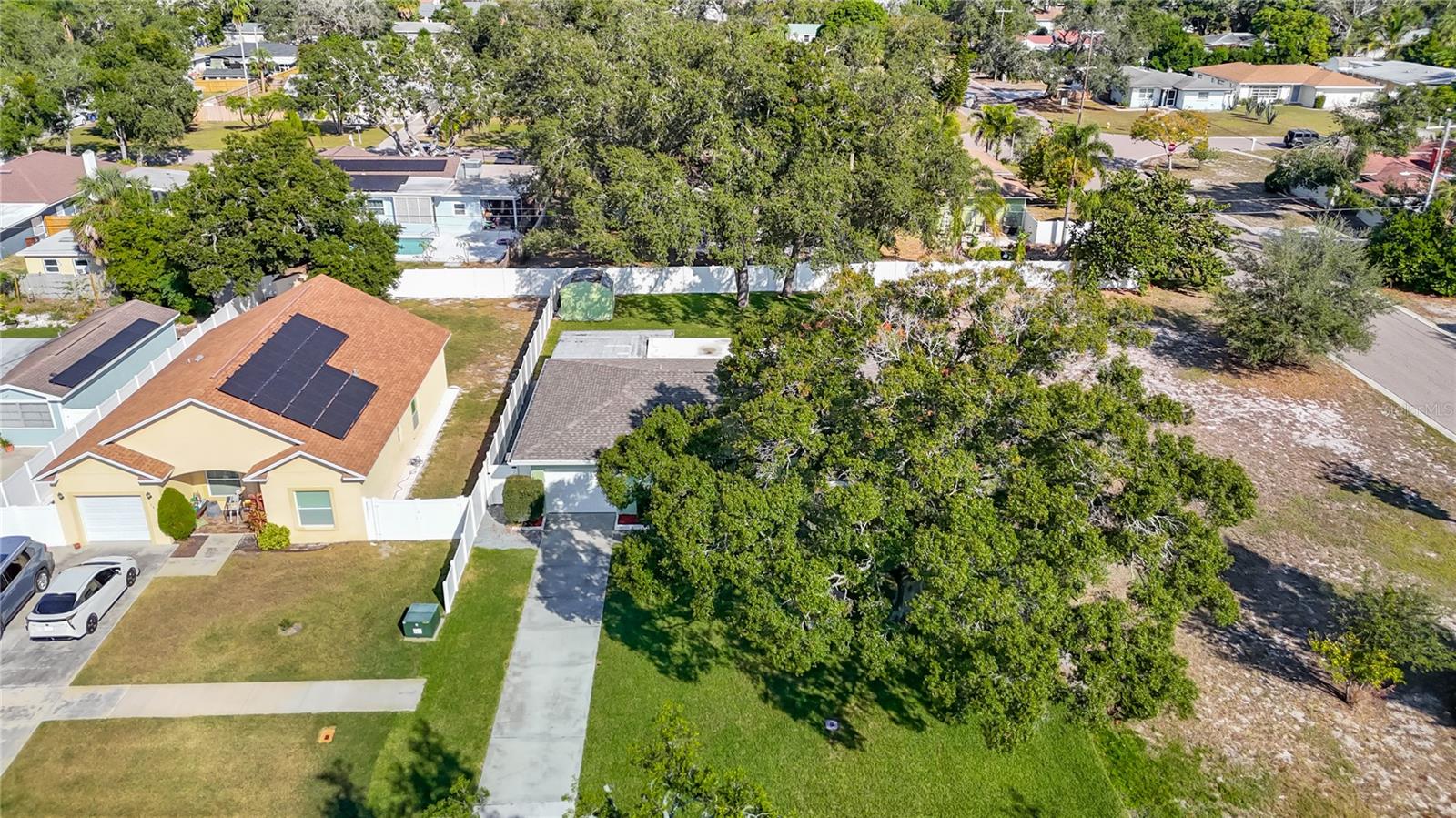 Image 33 of 37 For 1432 Pine Street