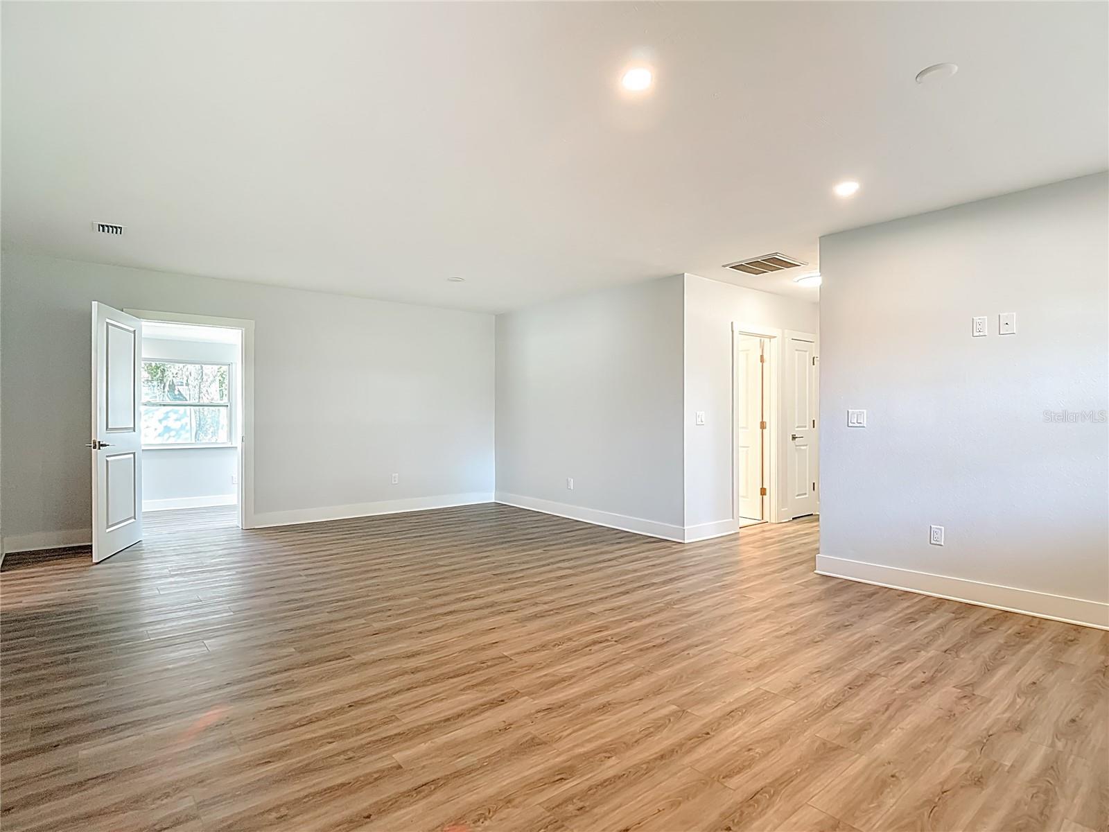 Image 4 of 37 For 1432 Pine Street