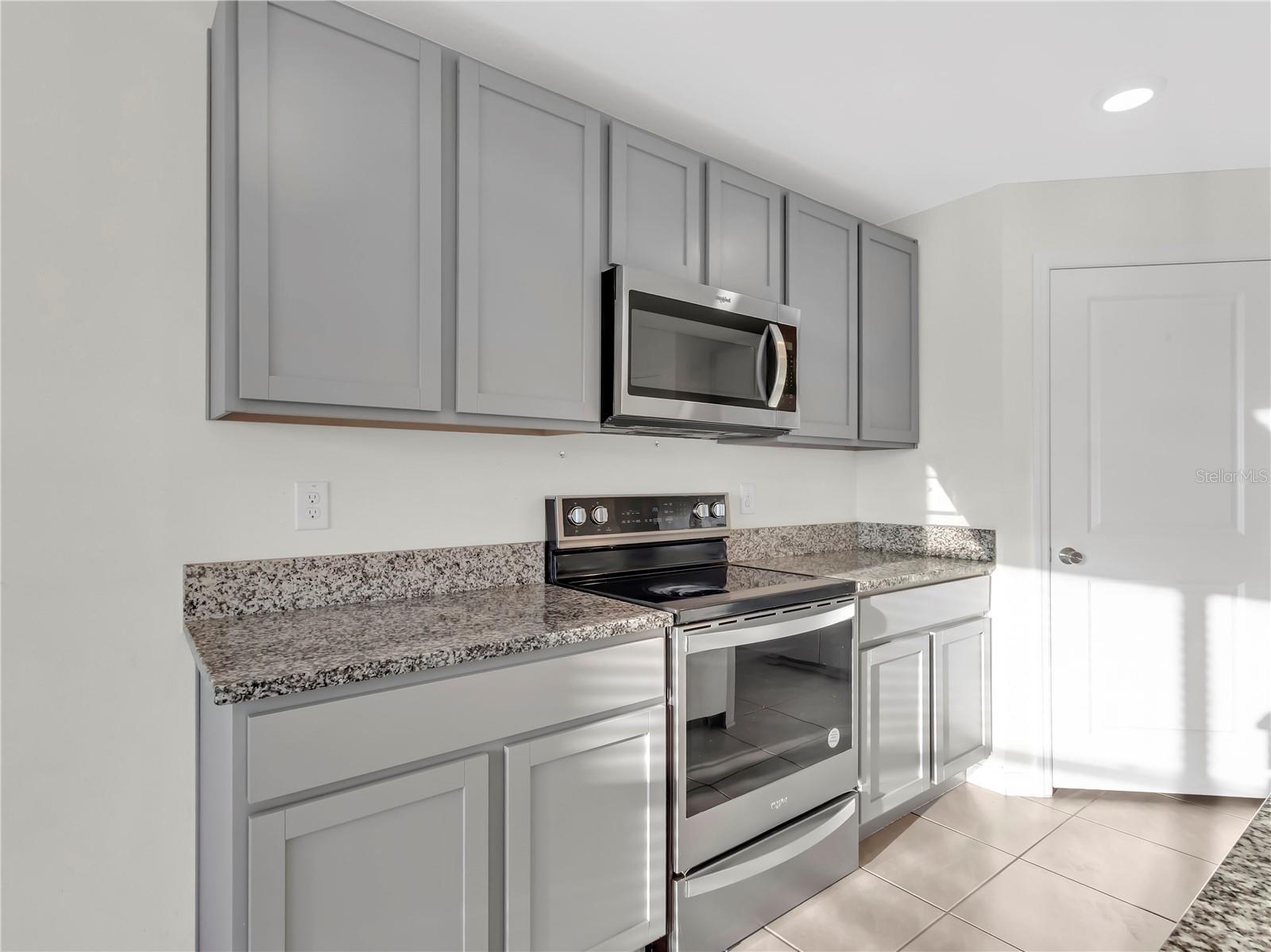 Image 10 of 43 For 16645 Mosaic Oar Drive