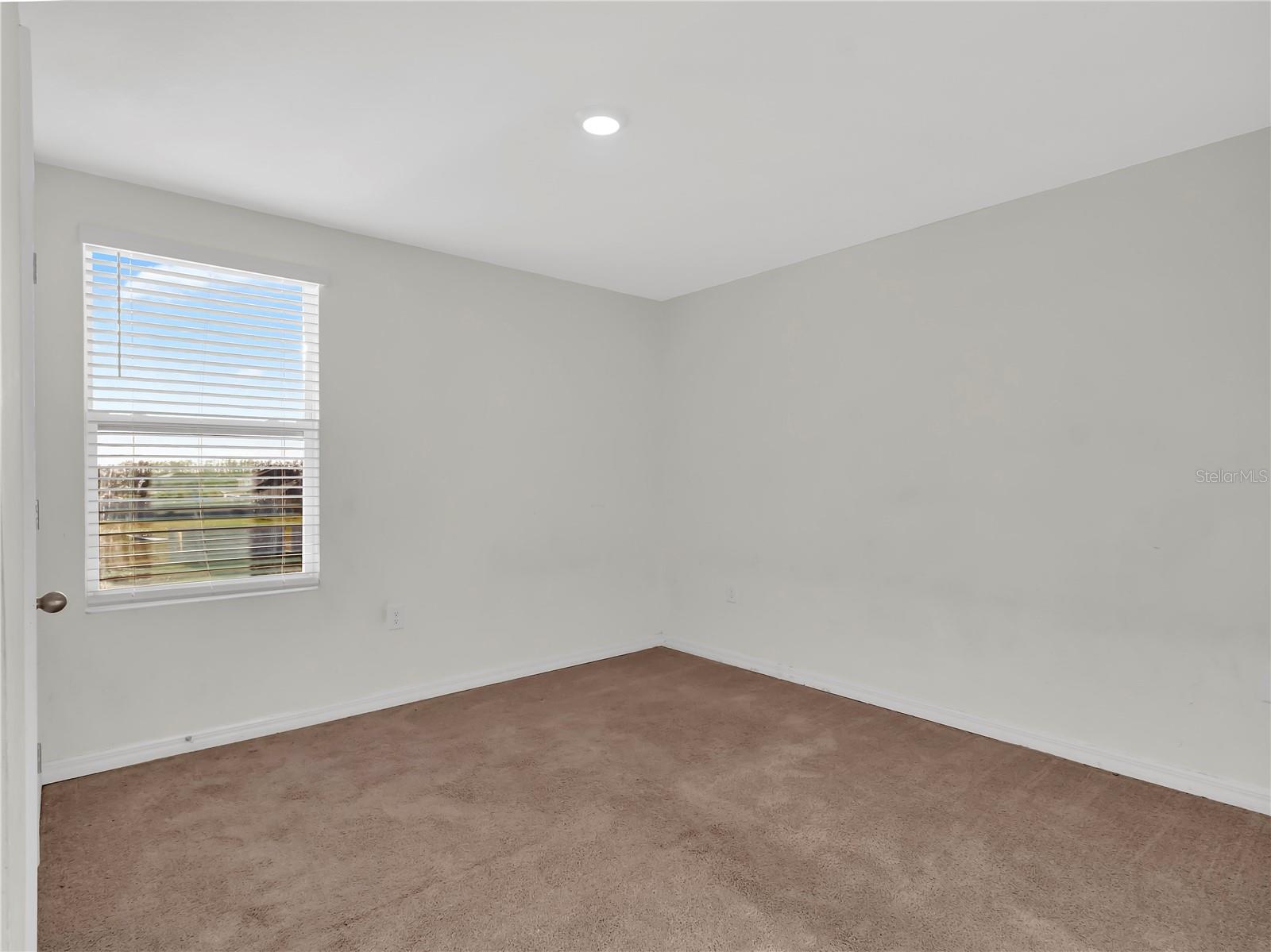 Image 18 of 43 For 16645 Mosaic Oar Drive