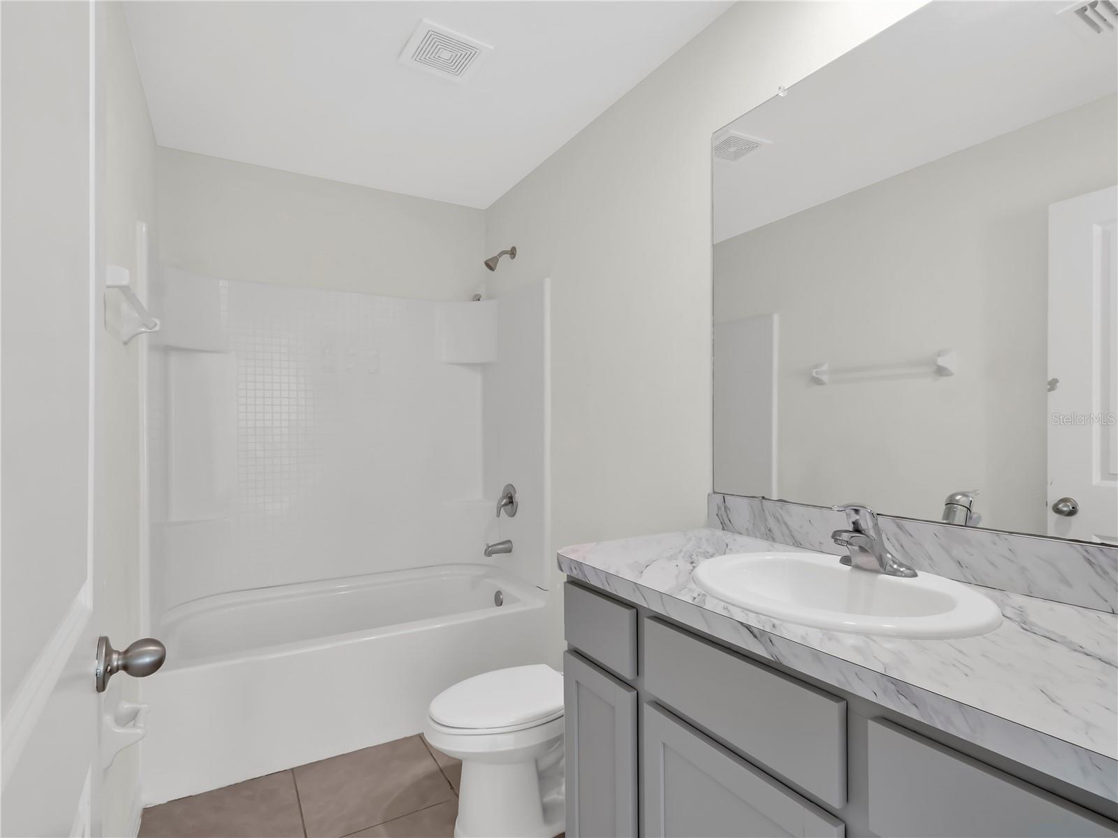 Image 20 of 43 For 16645 Mosaic Oar Drive