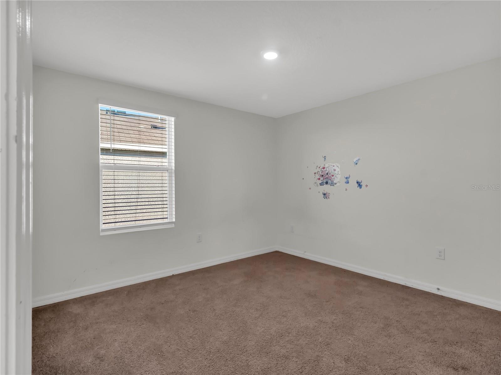 Image 21 of 43 For 16645 Mosaic Oar Drive