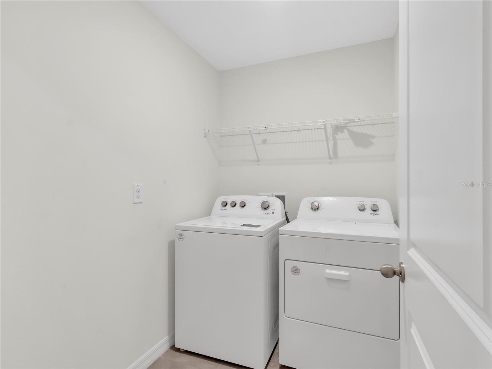 Image 23 of 43 For 16645 Mosaic Oar Drive