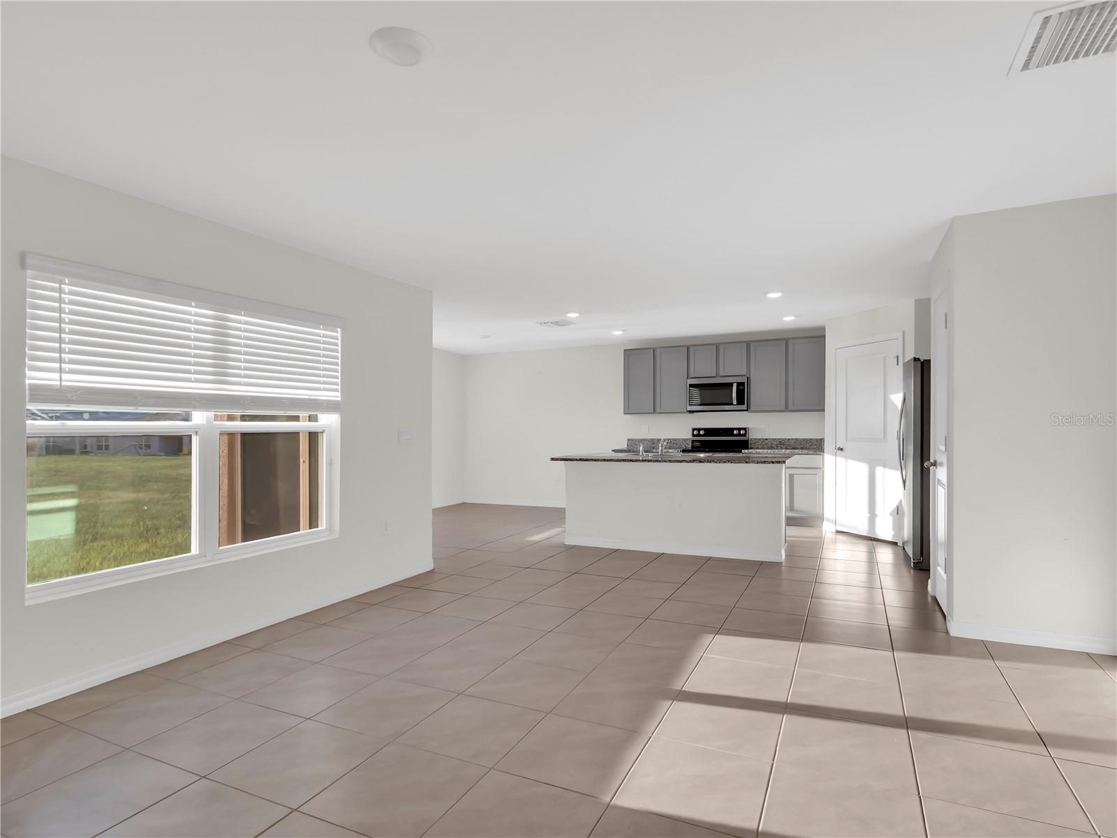 Image 7 of 43 For 16645 Mosaic Oar Drive