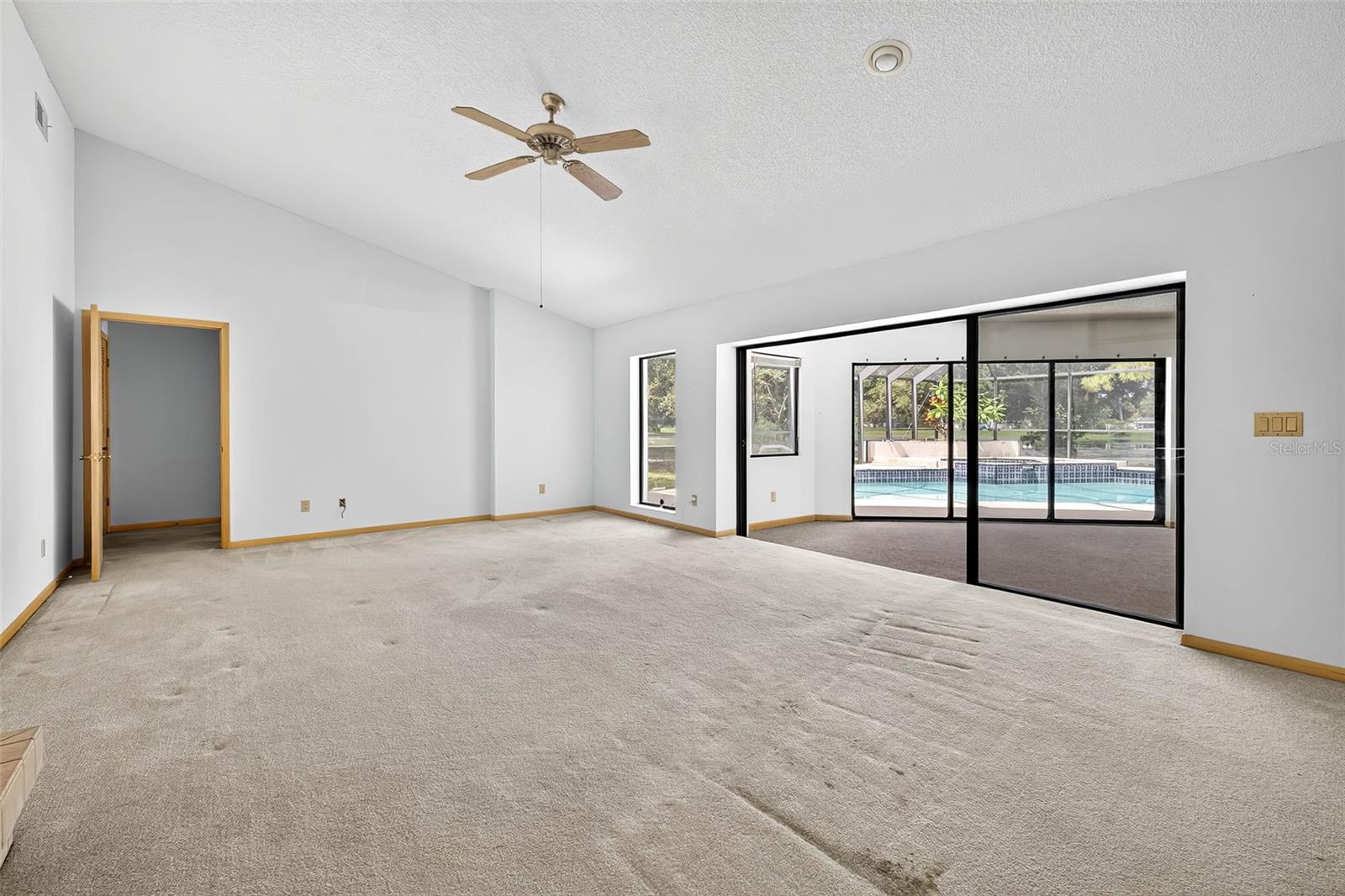 Image 4 of 23 For 6320 66th Avenue N