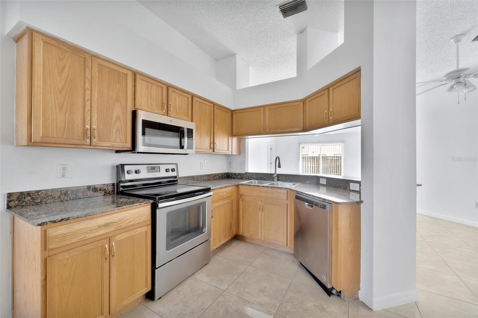 Image 12 of 30 For 11007 Whitecap Drive