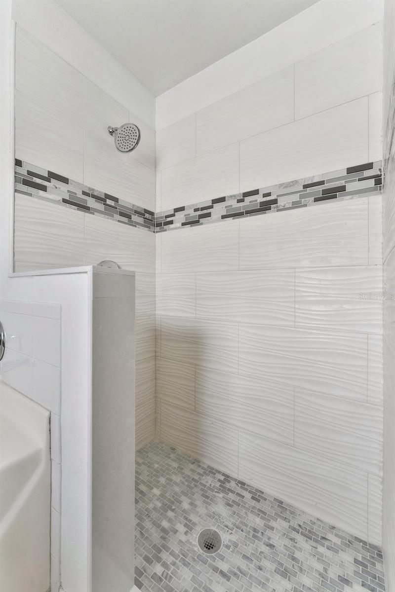 Image 21 of 30 For 11007 Whitecap Drive