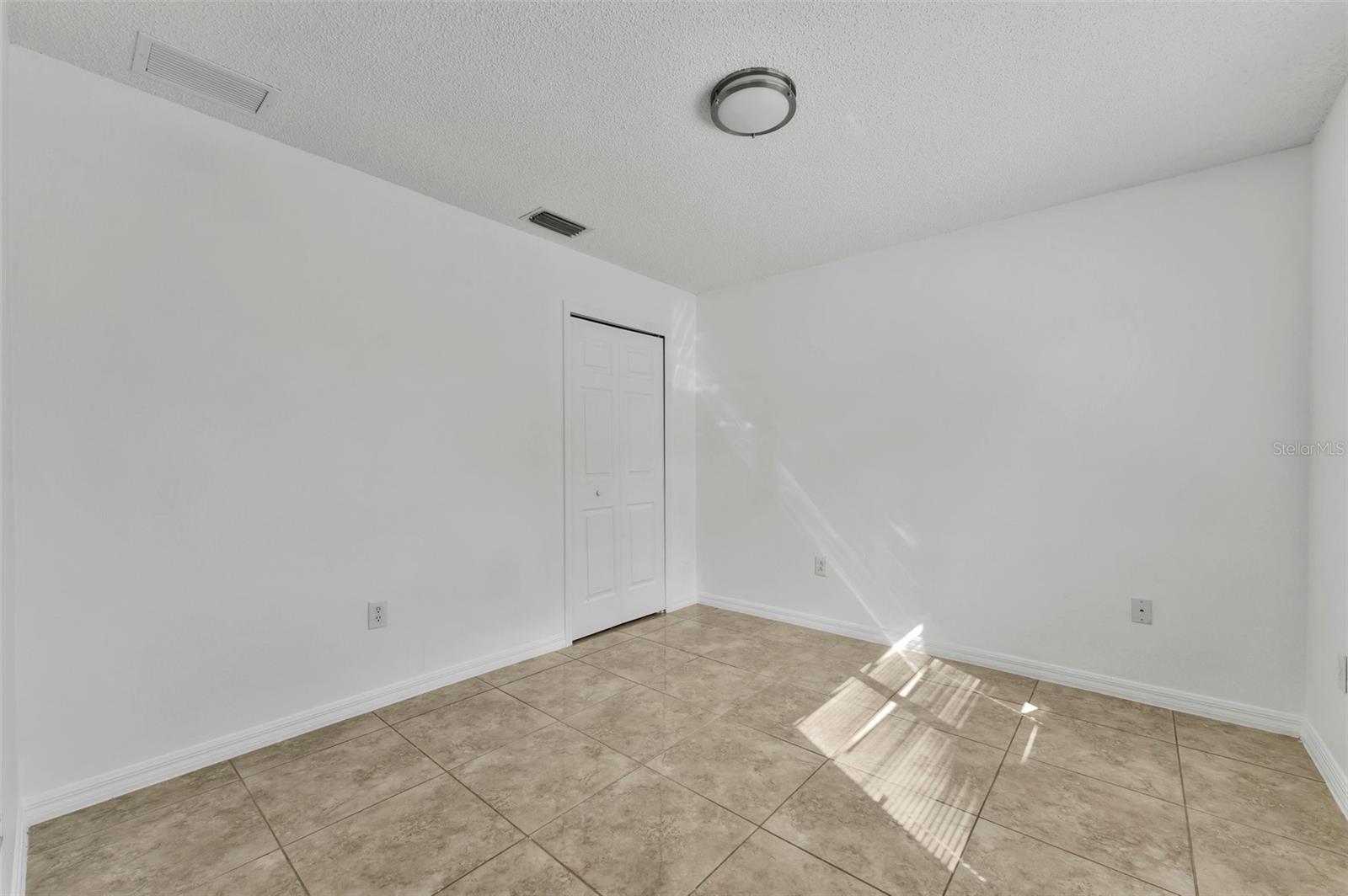 Image 23 of 30 For 11007 Whitecap Drive