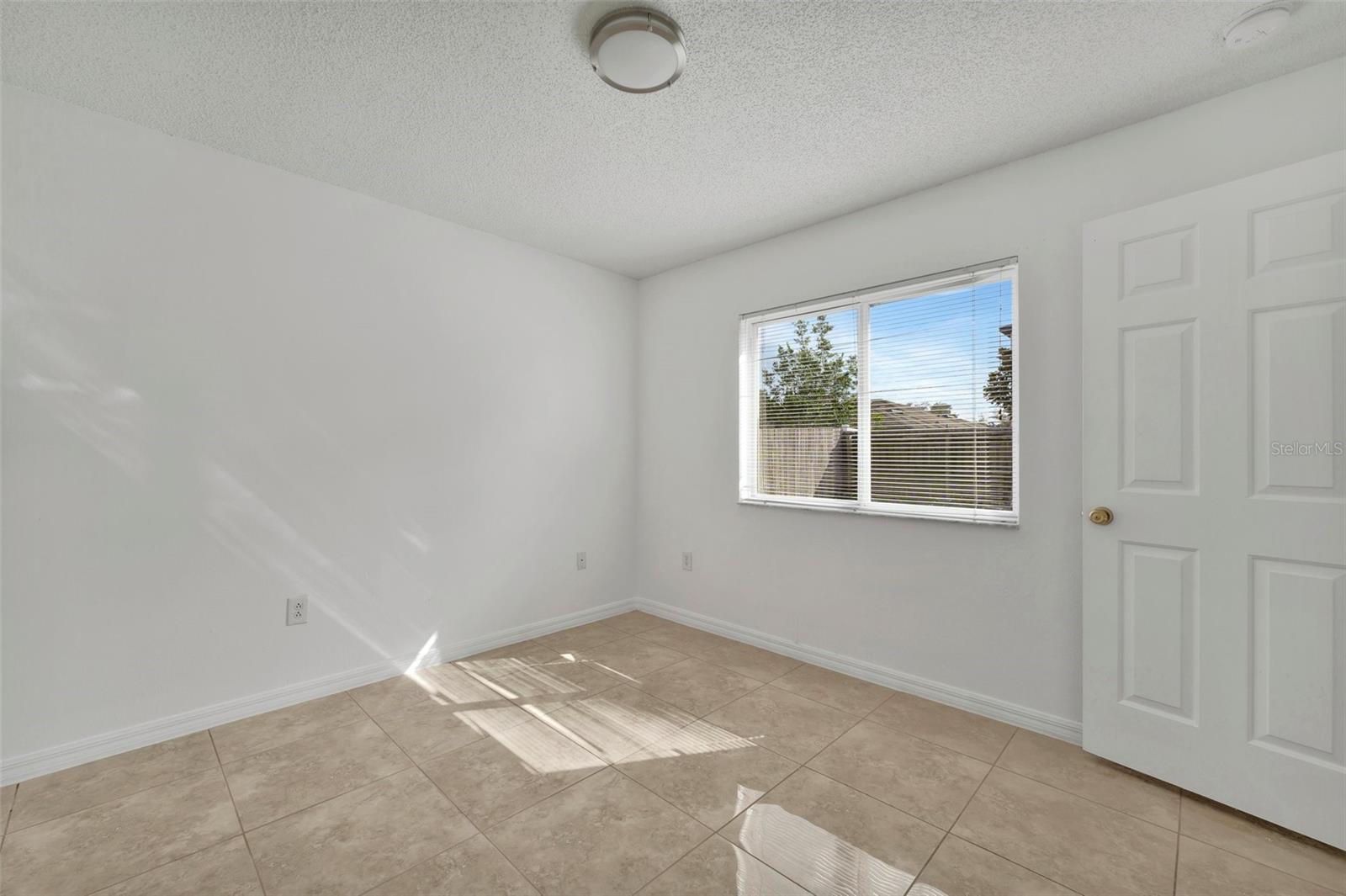 Image 24 of 30 For 11007 Whitecap Drive