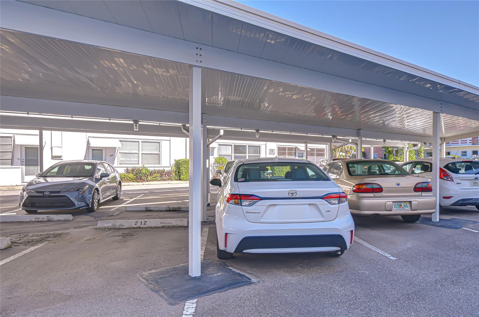 Image 19 of 24 For 5150 10th Avenue N 211