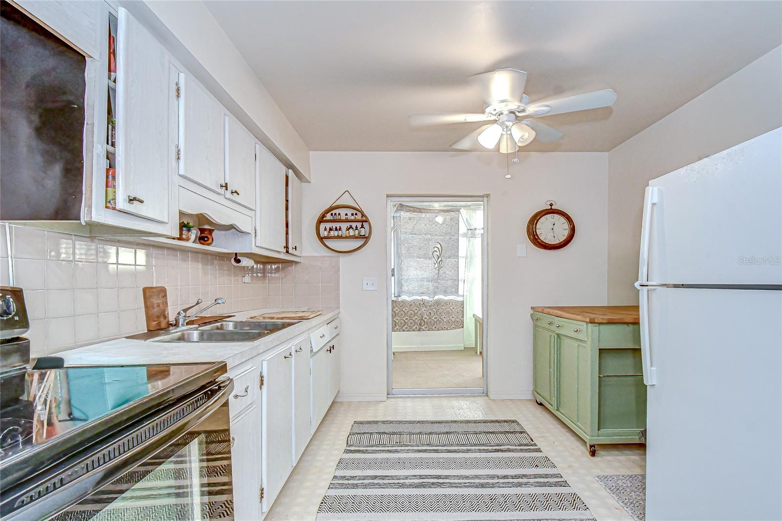 Image 8 of 24 For 5150 10th Avenue N 211