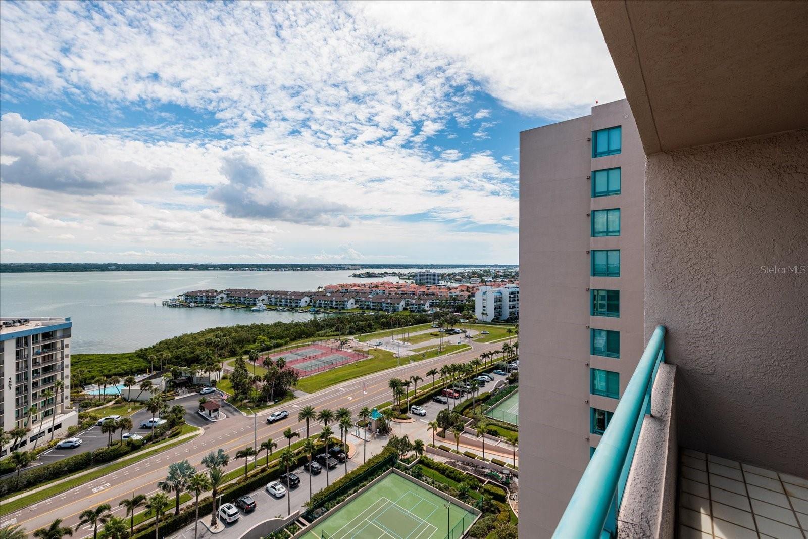 Image 28 of 67 For 1520 Gulf Boulevard 1606