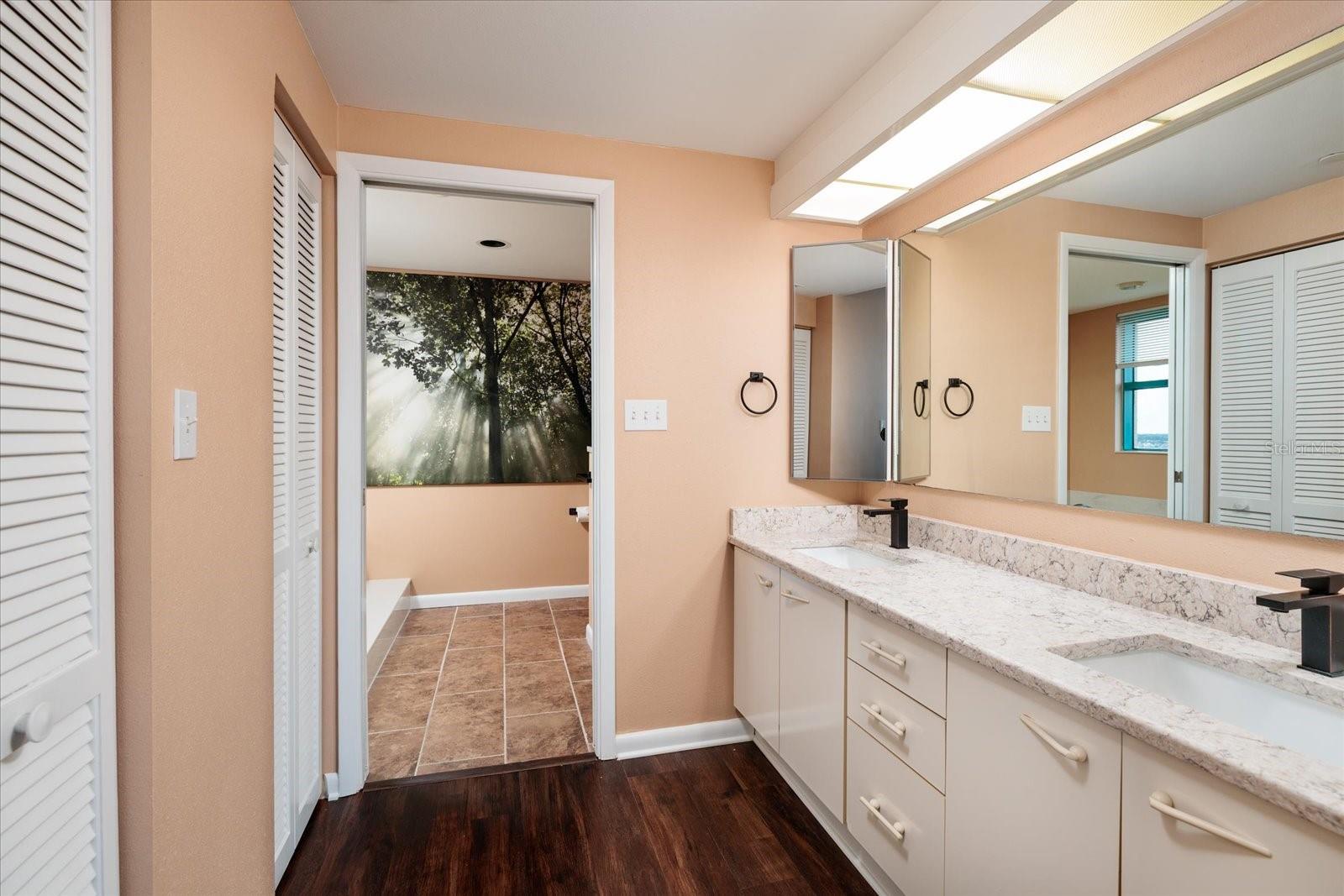 Image 32 of 67 For 1520 Gulf Boulevard 1606