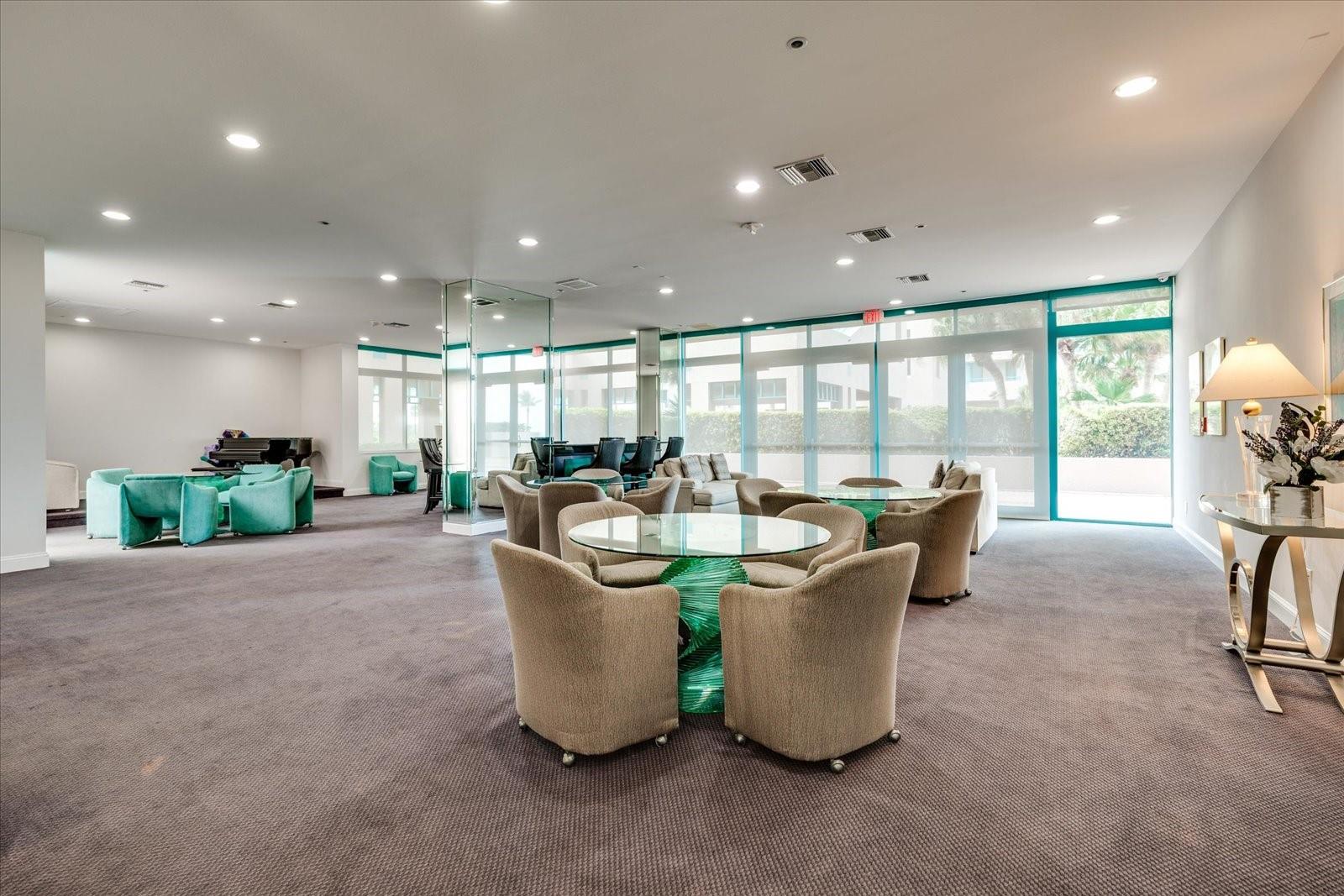 Image 41 of 67 For 1520 Gulf Boulevard 1606