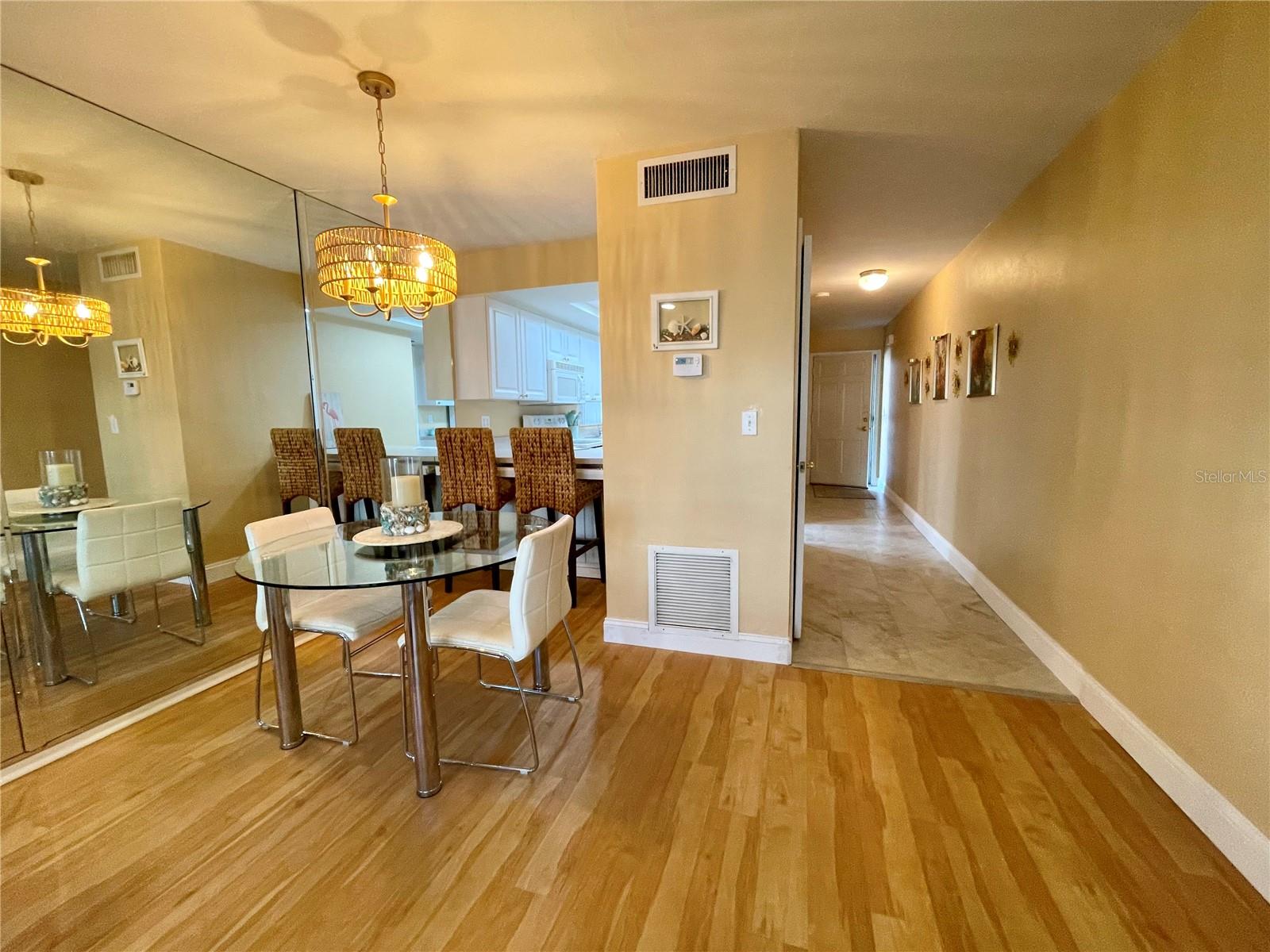 Image 8 of 28 For 400 Glennes Lane 108