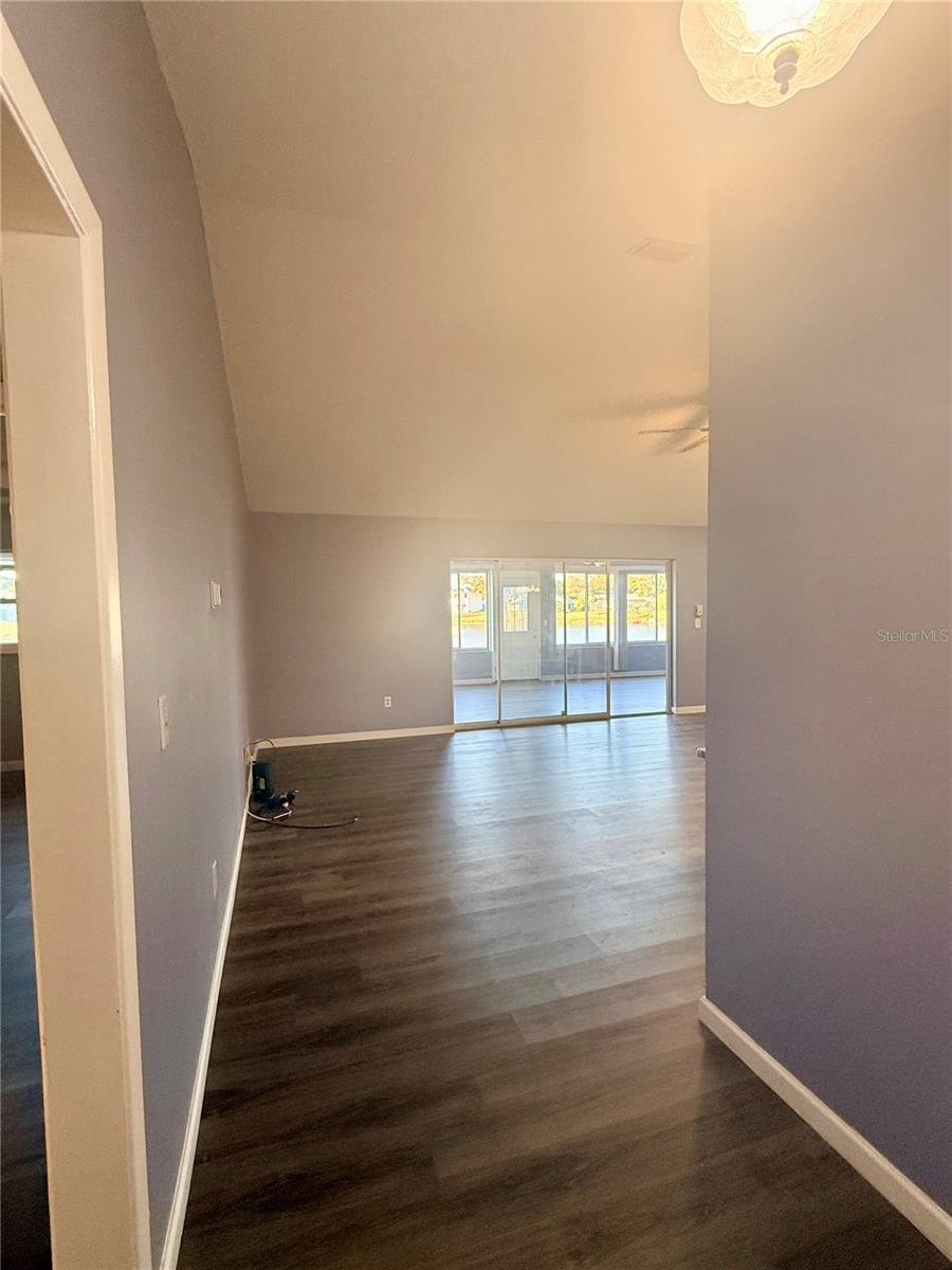 Image 4 of 20 For 8775 Heather Boulevard