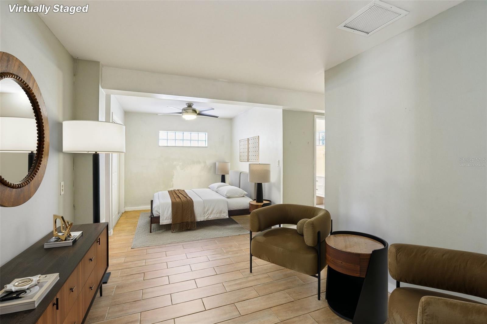 Listing photo id 9 for 3914 San Miguel Street