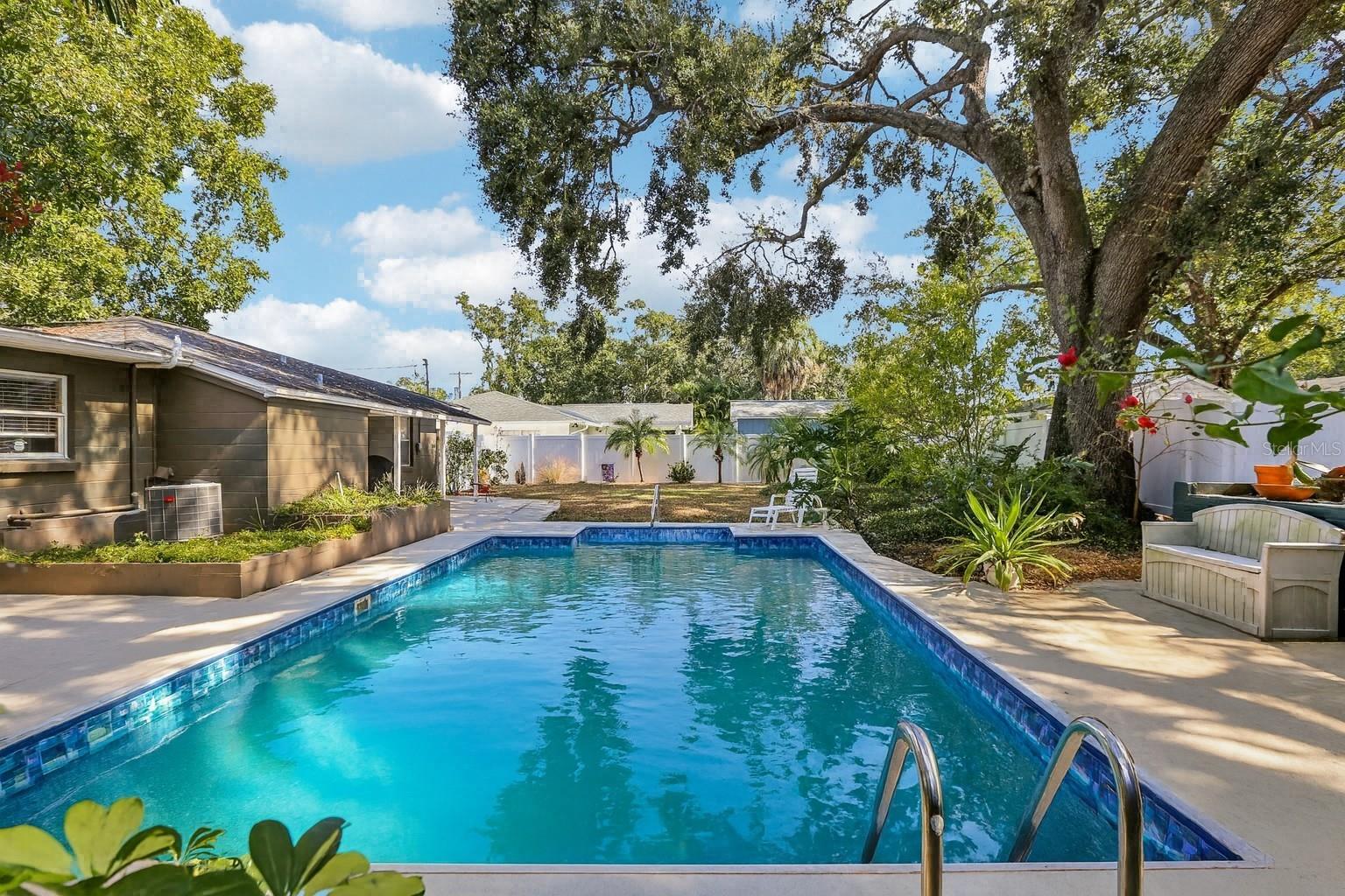 Listing photo id 1 for 3914 San Miguel Street