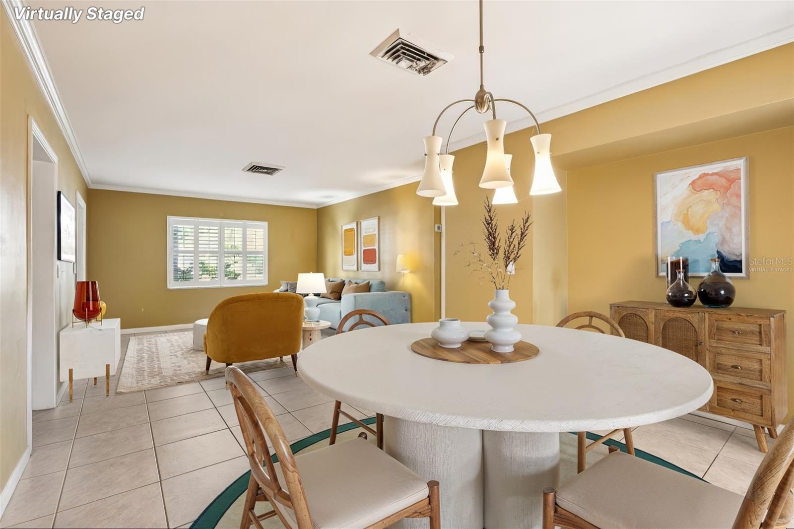 Listing photo id 4 for 3914 San Miguel Street