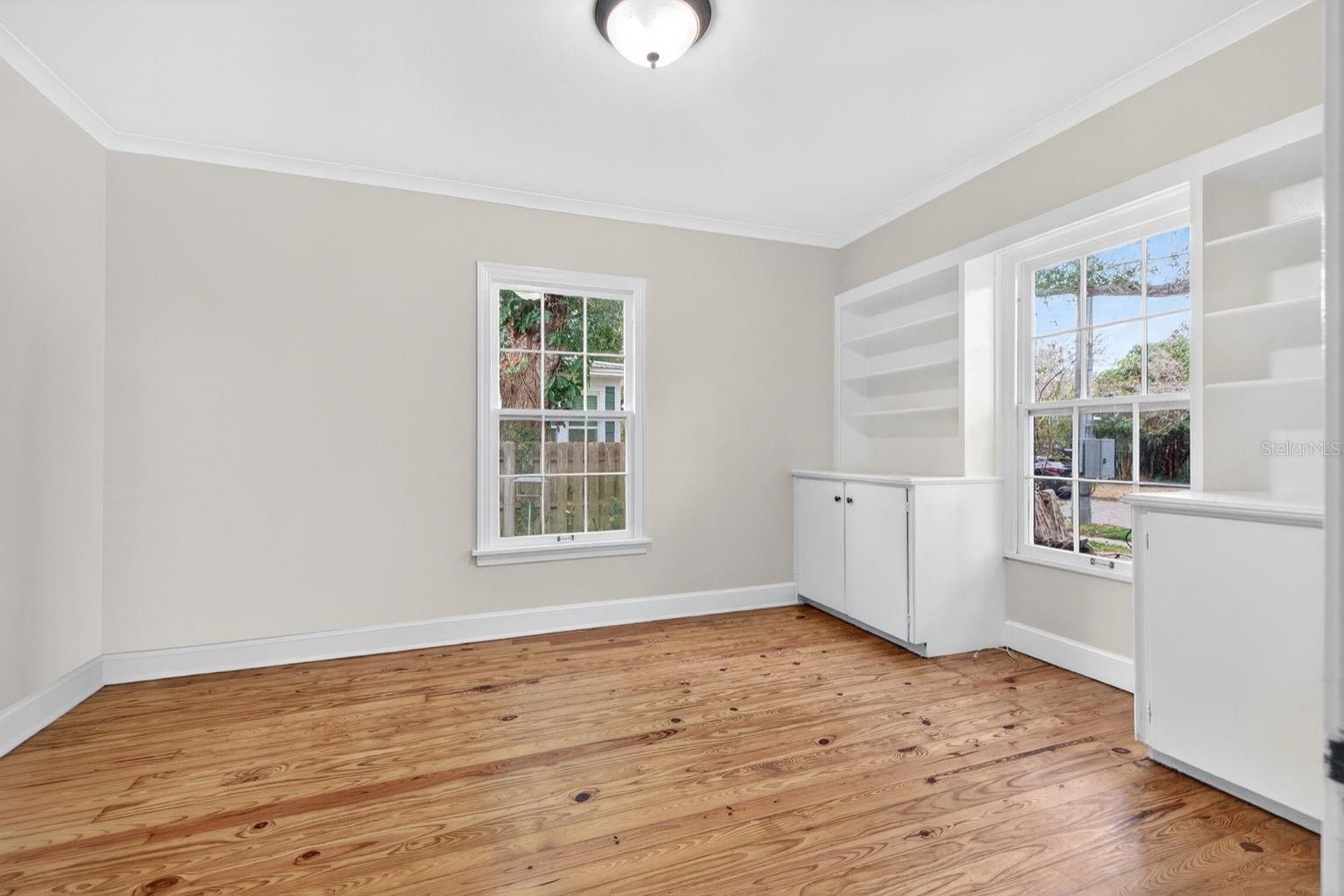 Image 16 of 63 For 737 28th Avenue N