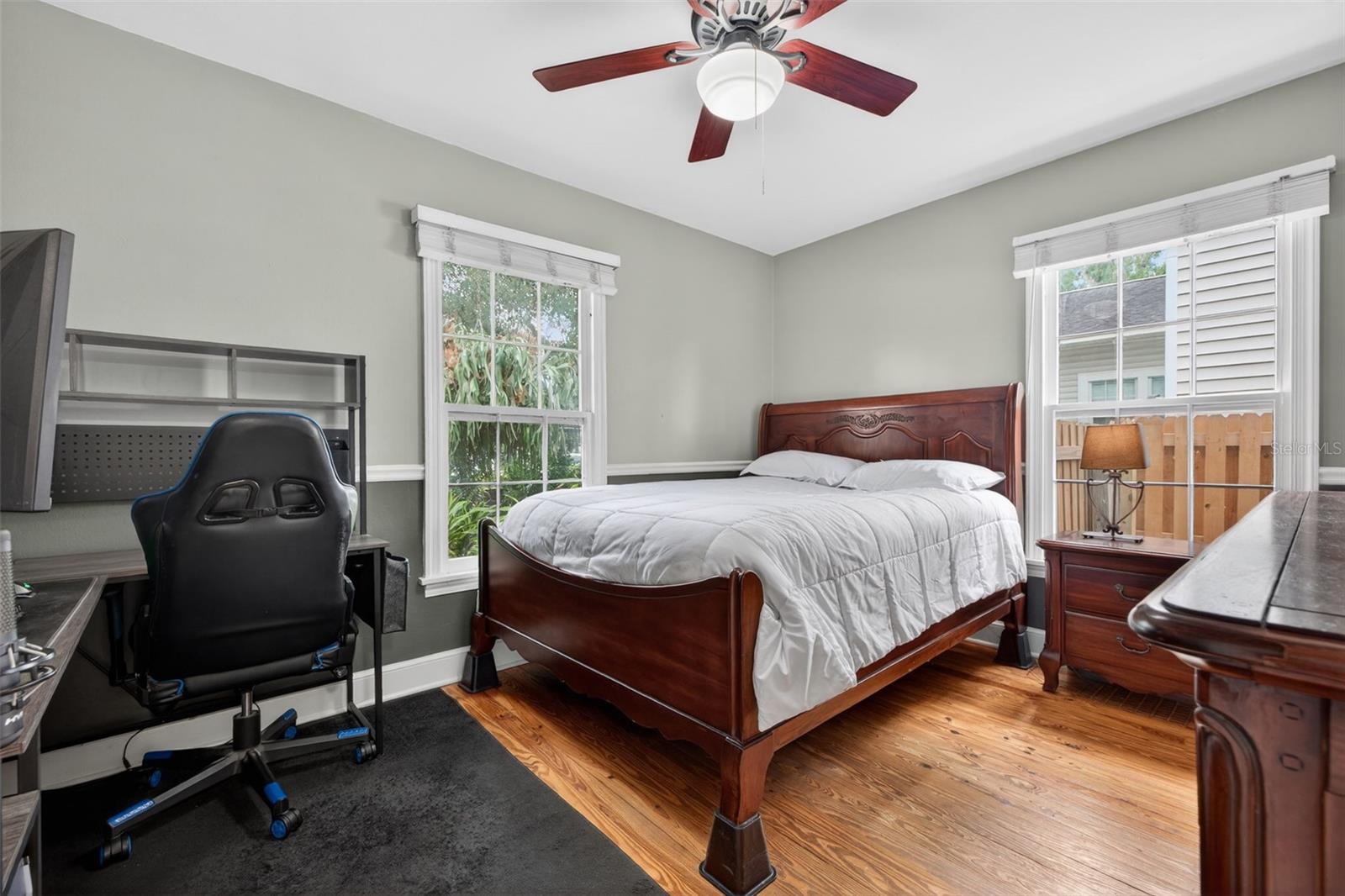 Image 17 of 63 For 737 28th Avenue N