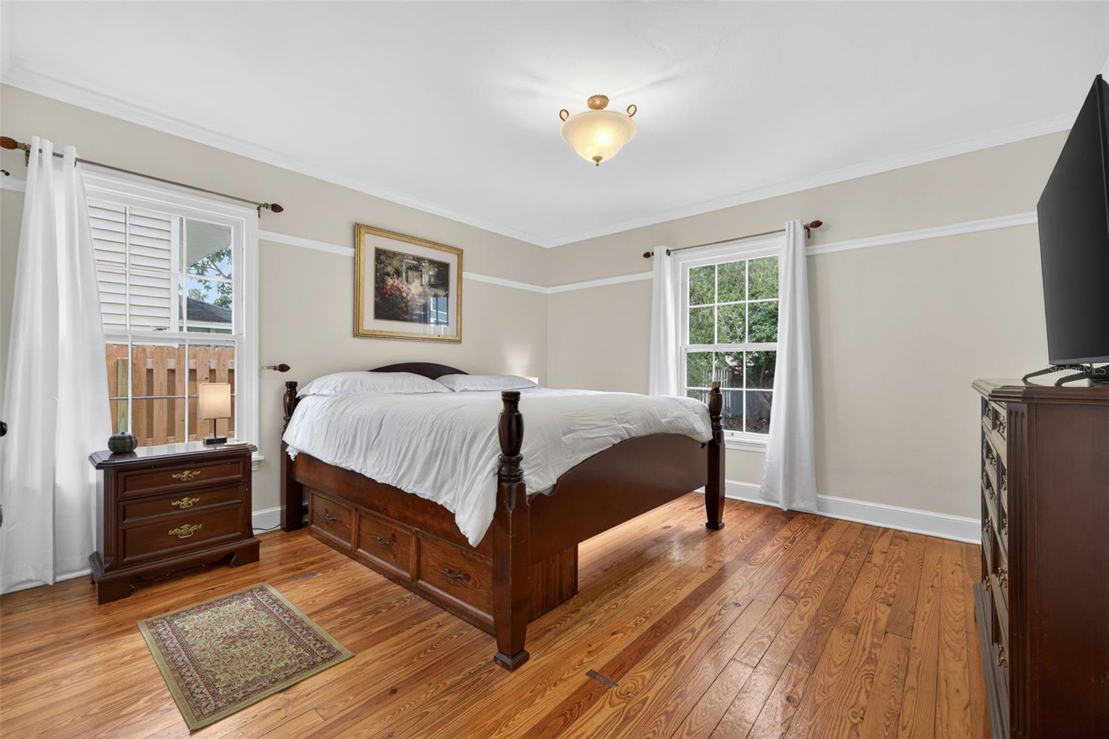 Image 21 of 63 For 737 28th Avenue N