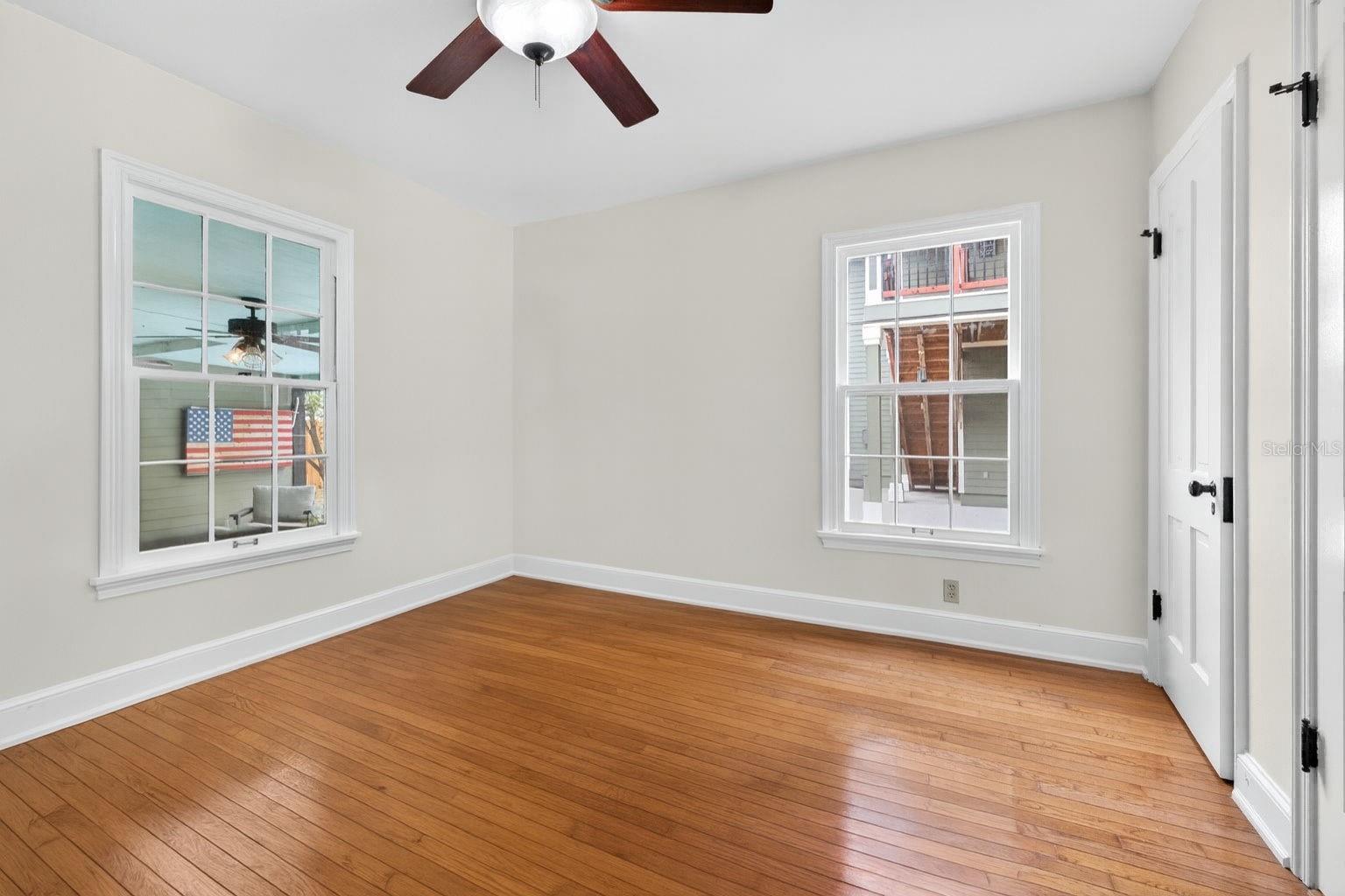 Image 22 of 63 For 737 28th Avenue N