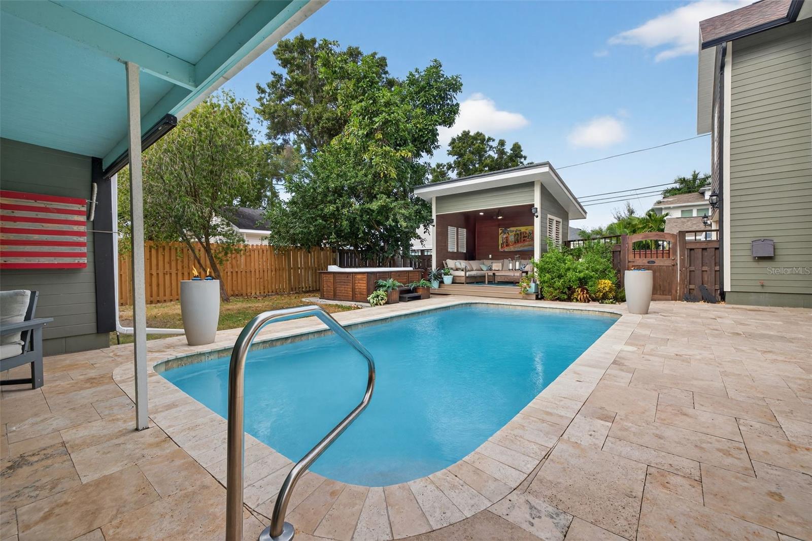 Image 30 of 63 For 737 28th Avenue N