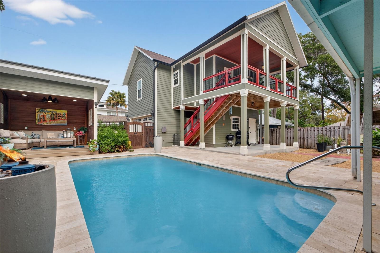 Image 32 of 63 For 737 28th Avenue N