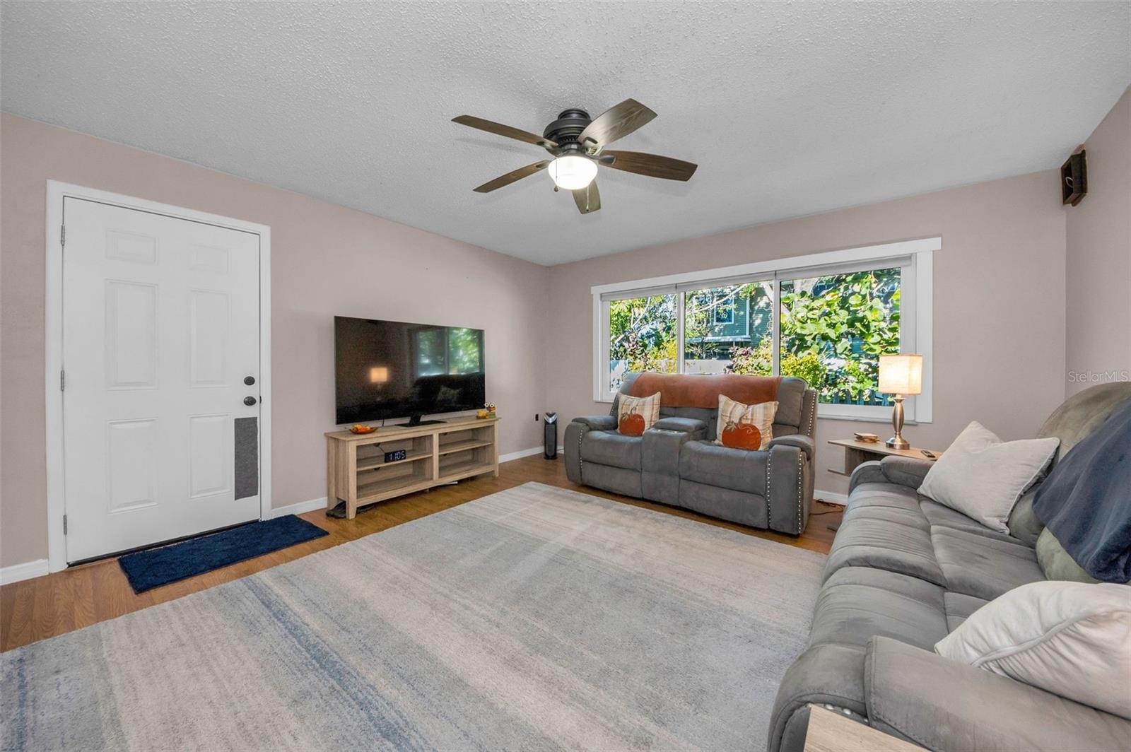 Image 5 of 20 For 8037 Powder Horn Circle