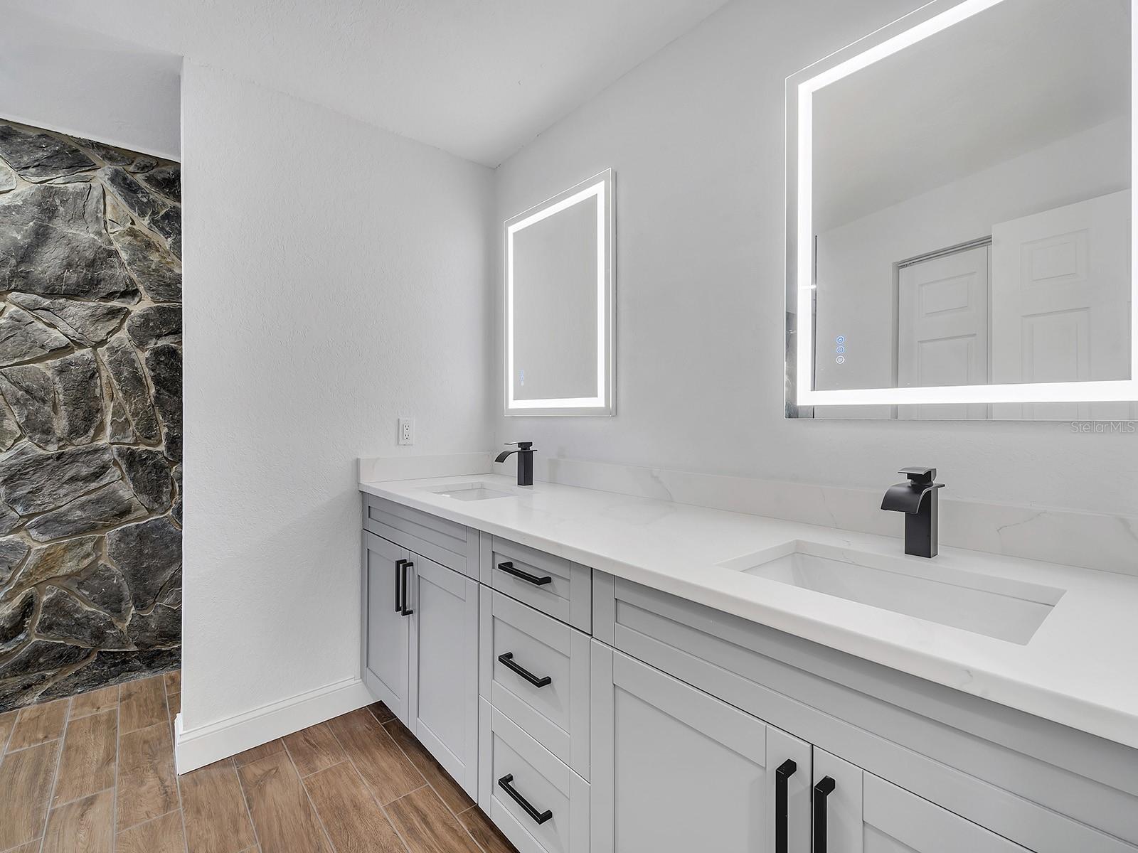 Image 26 of 62 For 602 Penn National Road