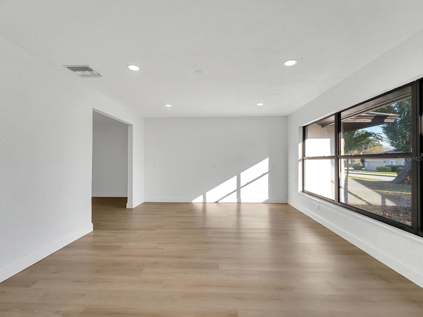 Image 32 of 62 For 602 Penn National Road