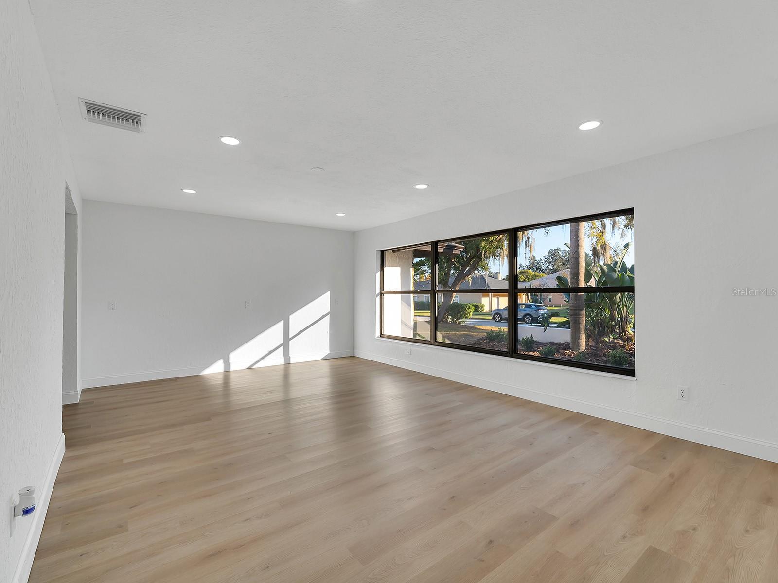 Image 33 of 62 For 602 Penn National Road