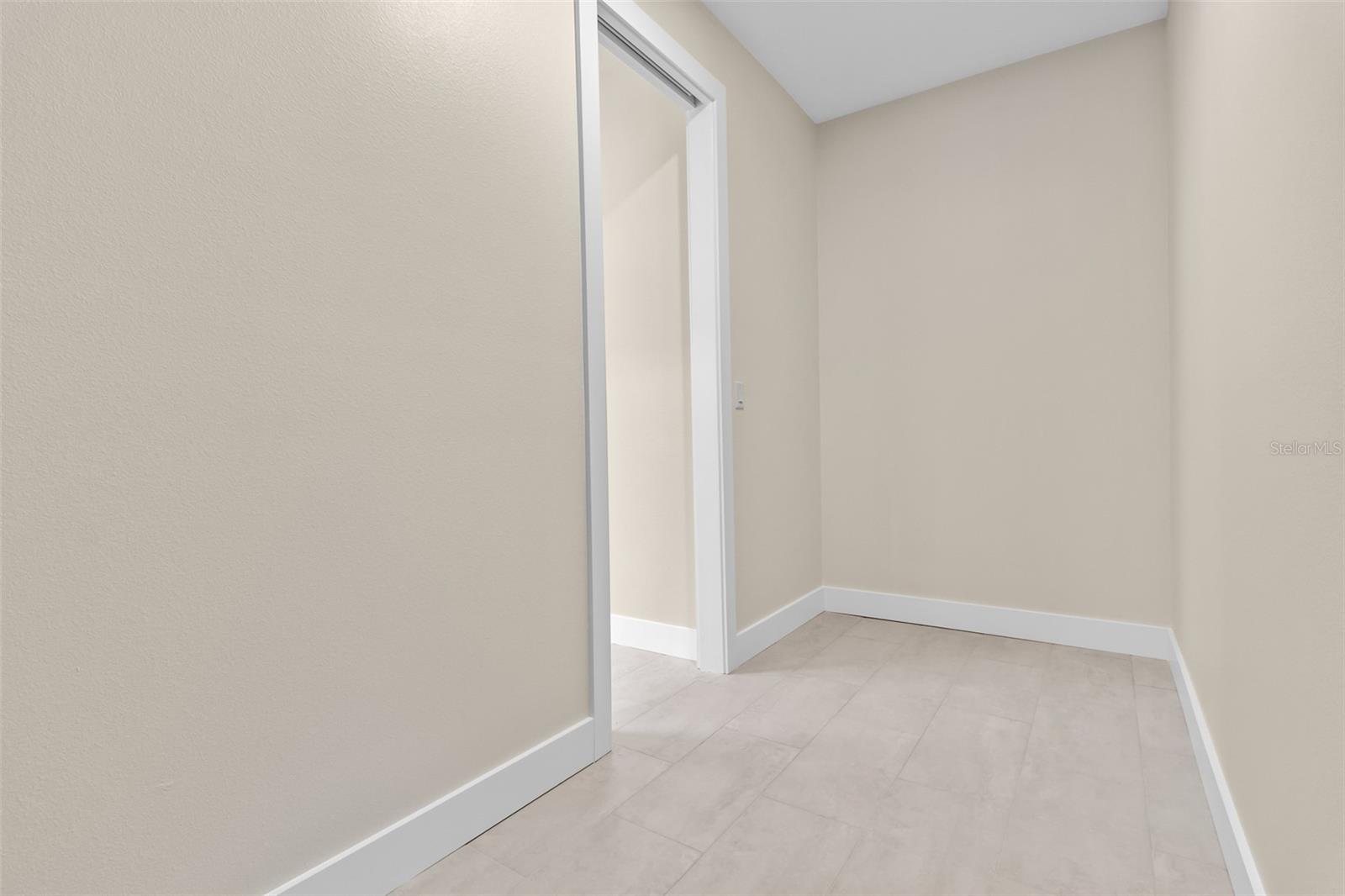 Image 40 of 72 For 13040 Tinamou Avenue