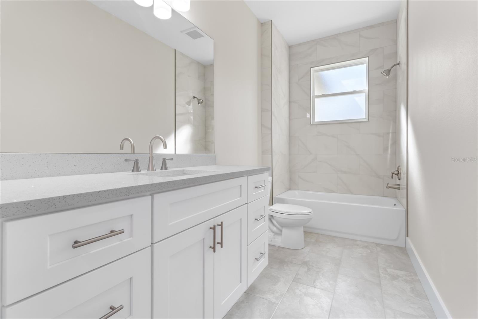 Image 45 of 72 For 13040 Tinamou Avenue