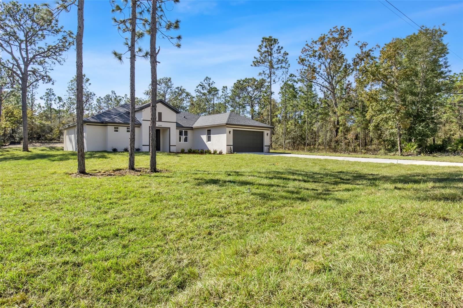 Image 60 of 72 For 13040 Tinamou Avenue