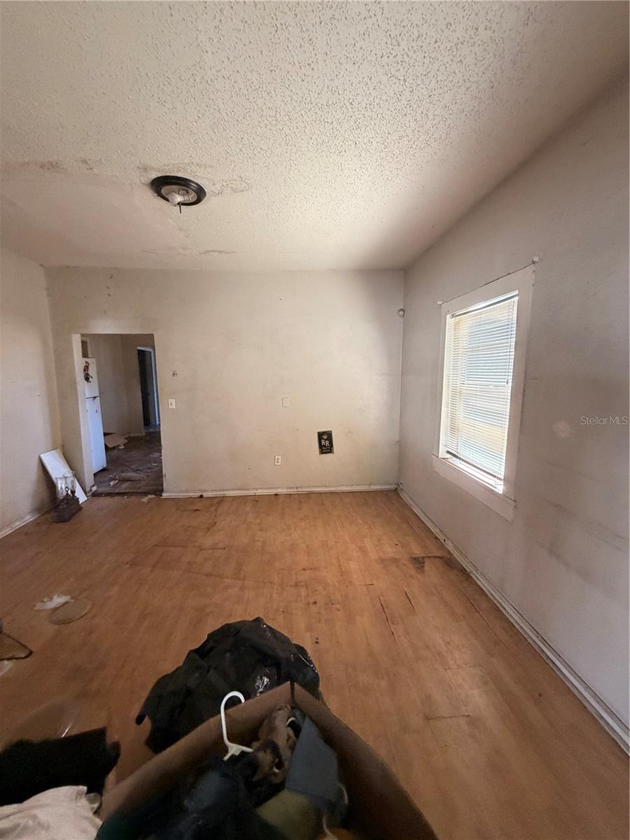 Image 11 of 25 For 3203 Emma Street