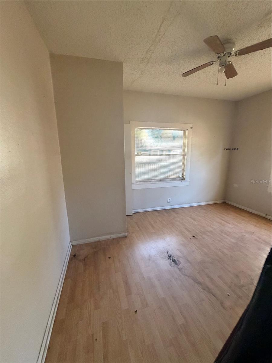 Image 14 of 25 For 3203 Emma Street