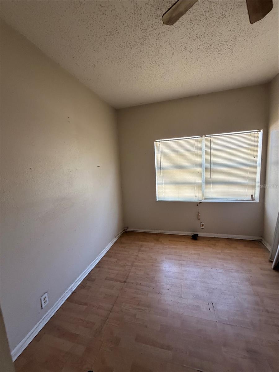 Image 21 of 25 For 3203 Emma Street