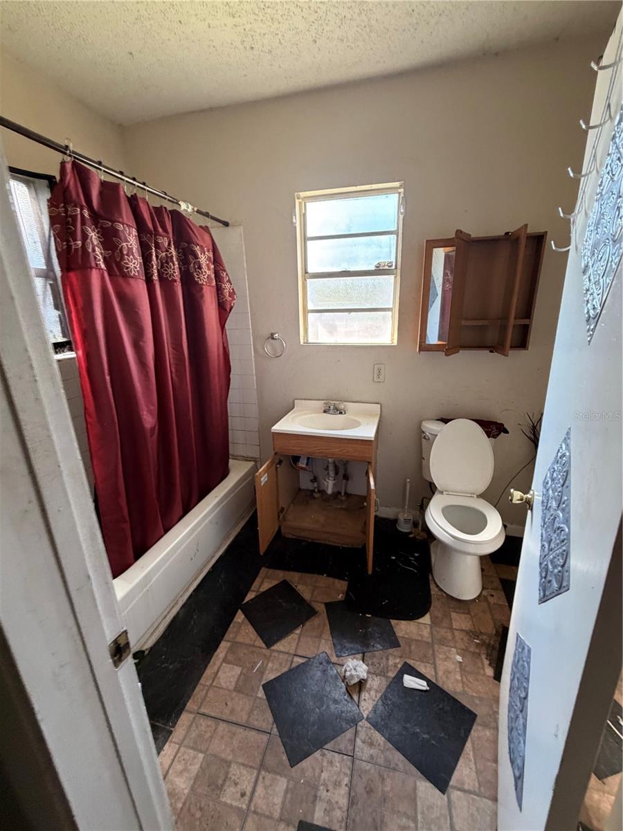 Image 7 of 7 For 3203 Emma Street