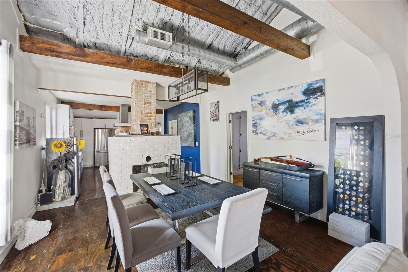 Image 15 of 46 For 515 Floribraska Avenue